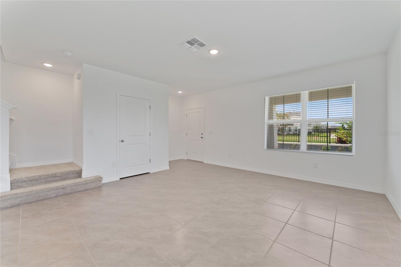15014 Windflower Aly Property Photo 2