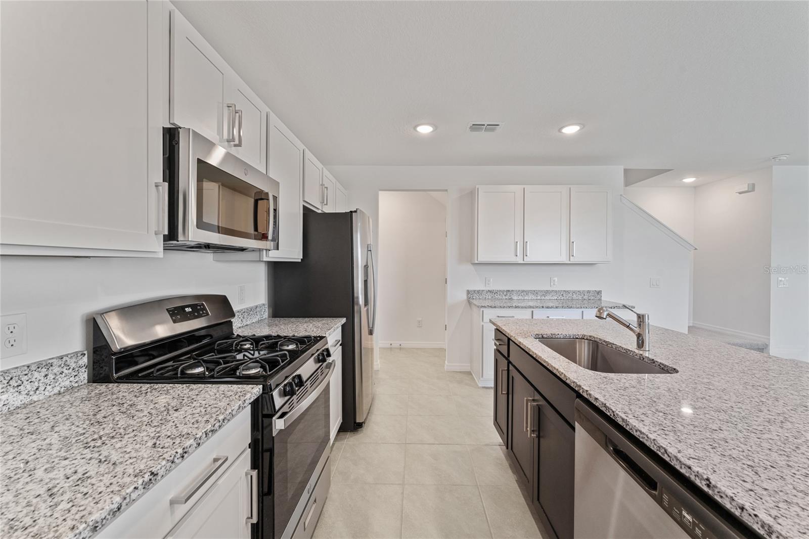 15014 Windflower Aly Property Photo 5