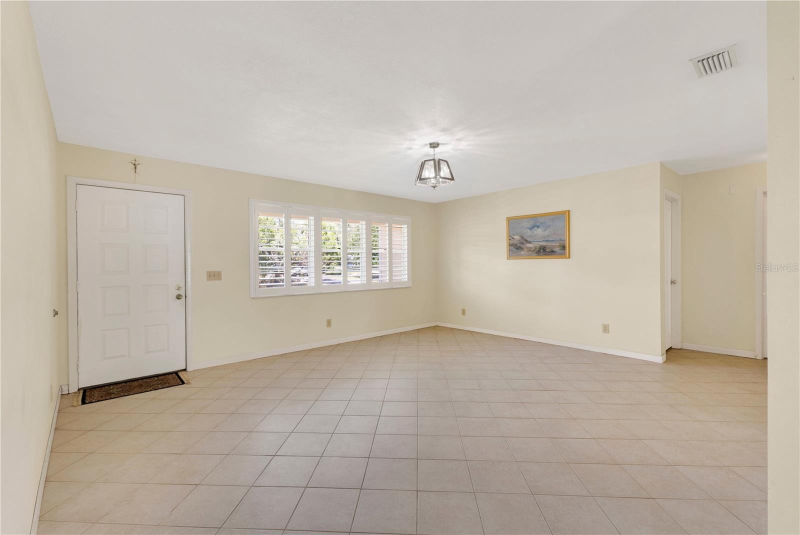 867 Floraland Ave Property Photo 3