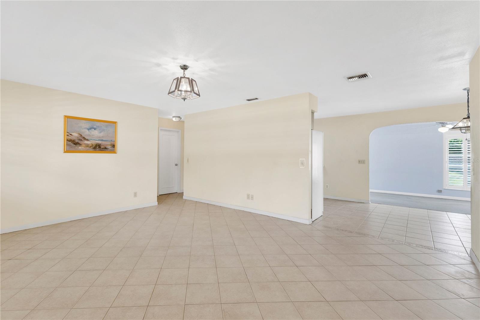 867 Floraland Ave Property Photo 4