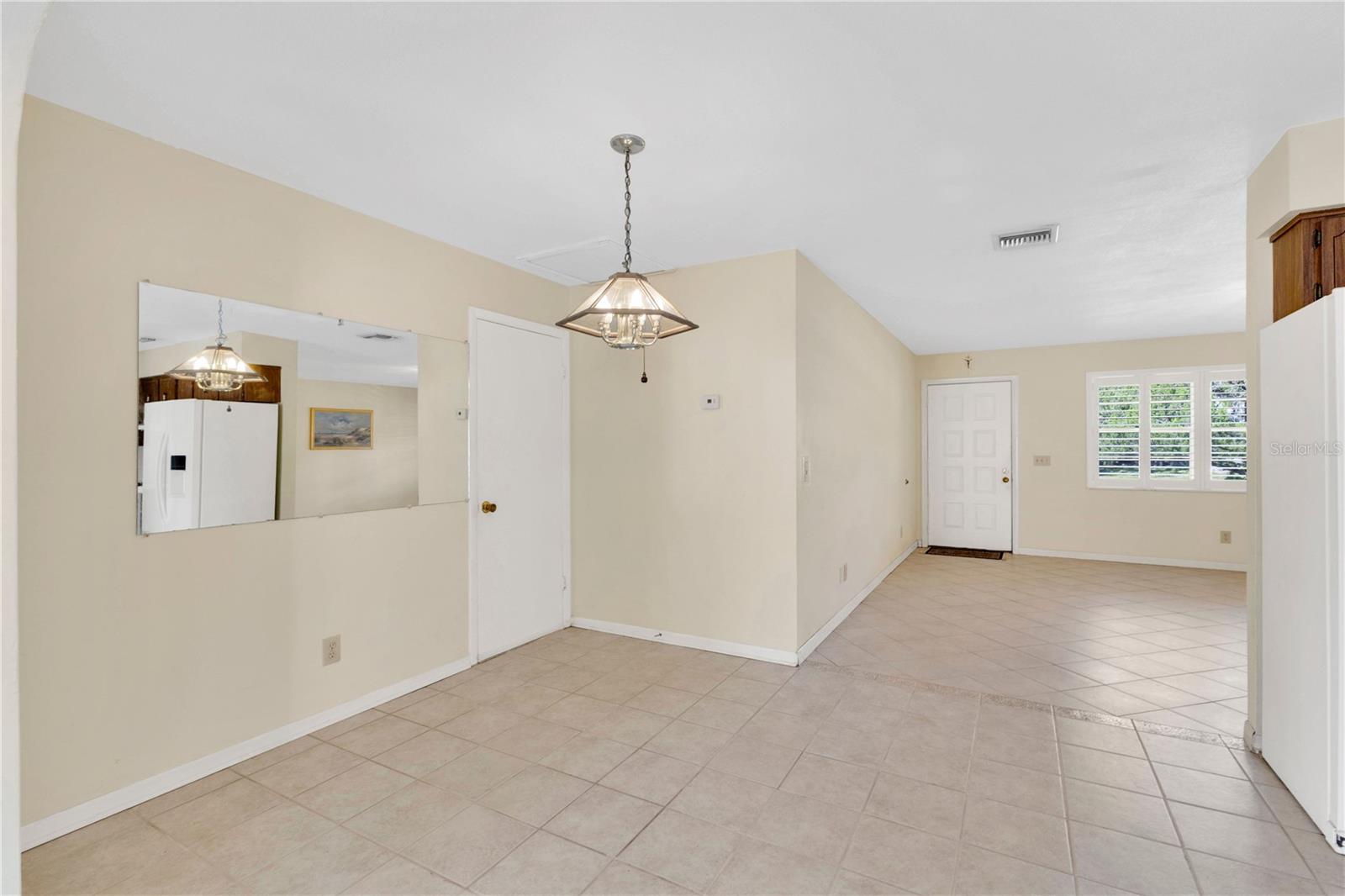 867 Floraland Ave Property Photo 5
