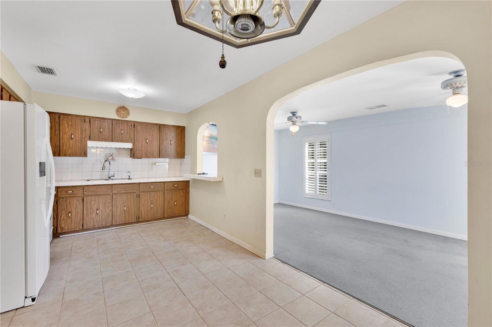 867 Floraland Ave Property Photo 8