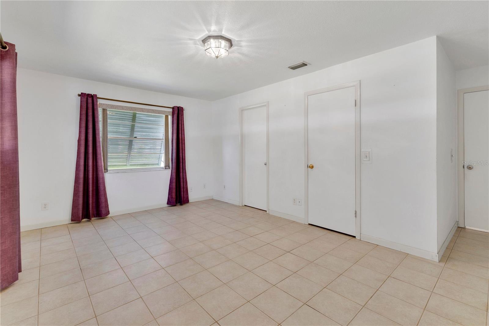 867 Floraland Ave Property Photo 11