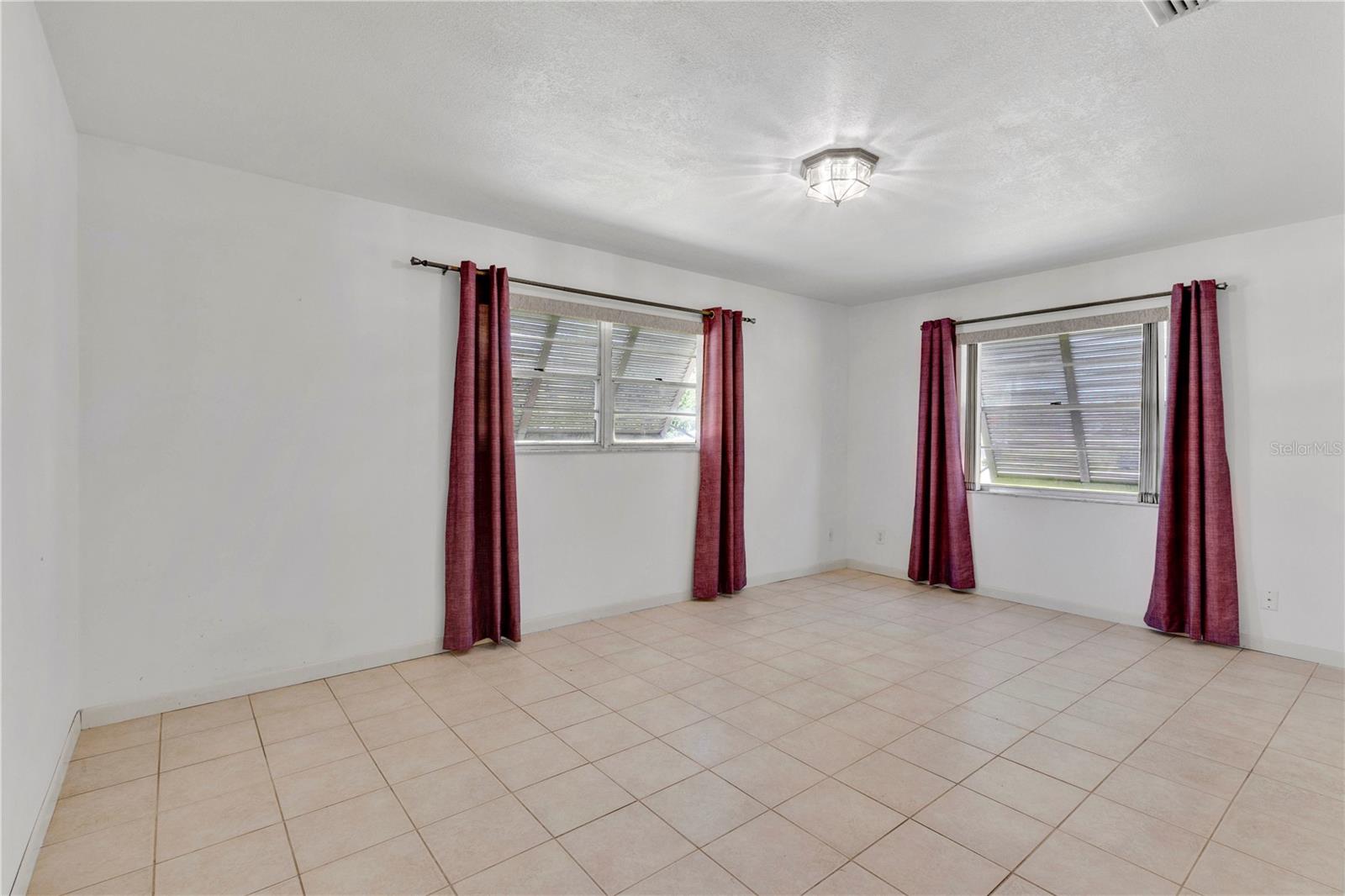 867 Floraland Ave Property Photo 12