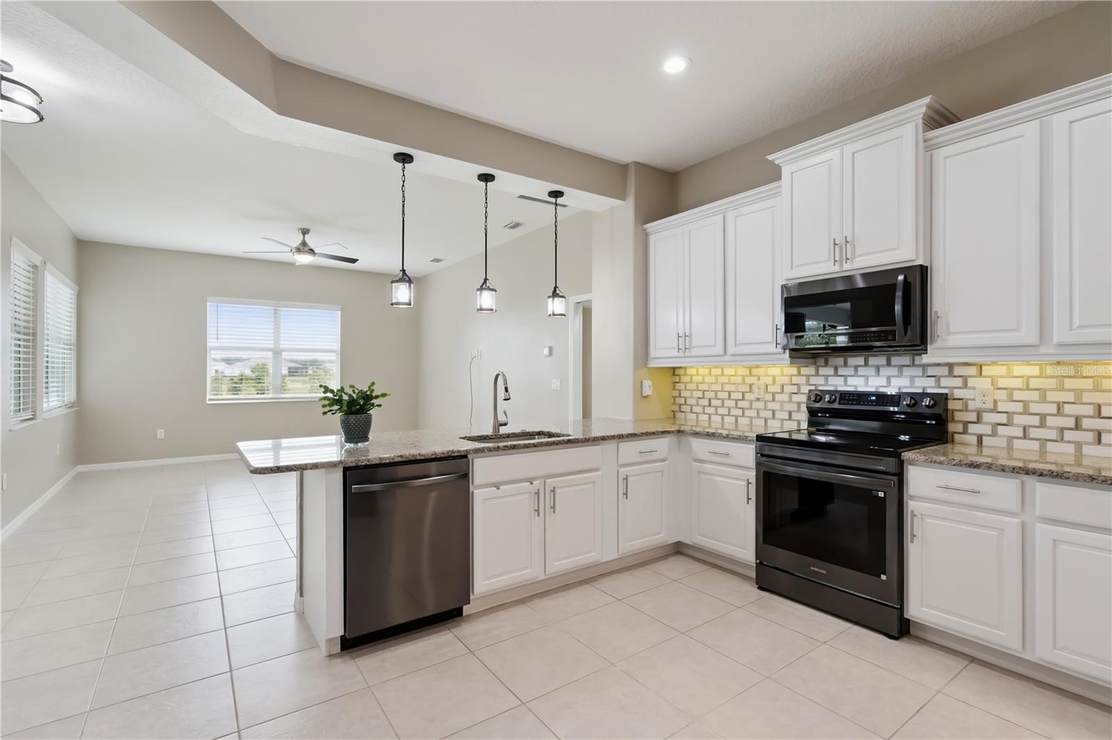 8712 Bridgeport Bay Cir Property Photo 13