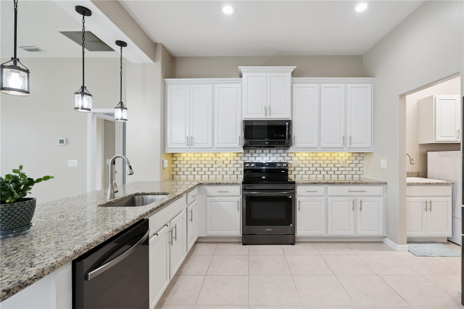 8712 Bridgeport Bay Cir Property Photo 16
