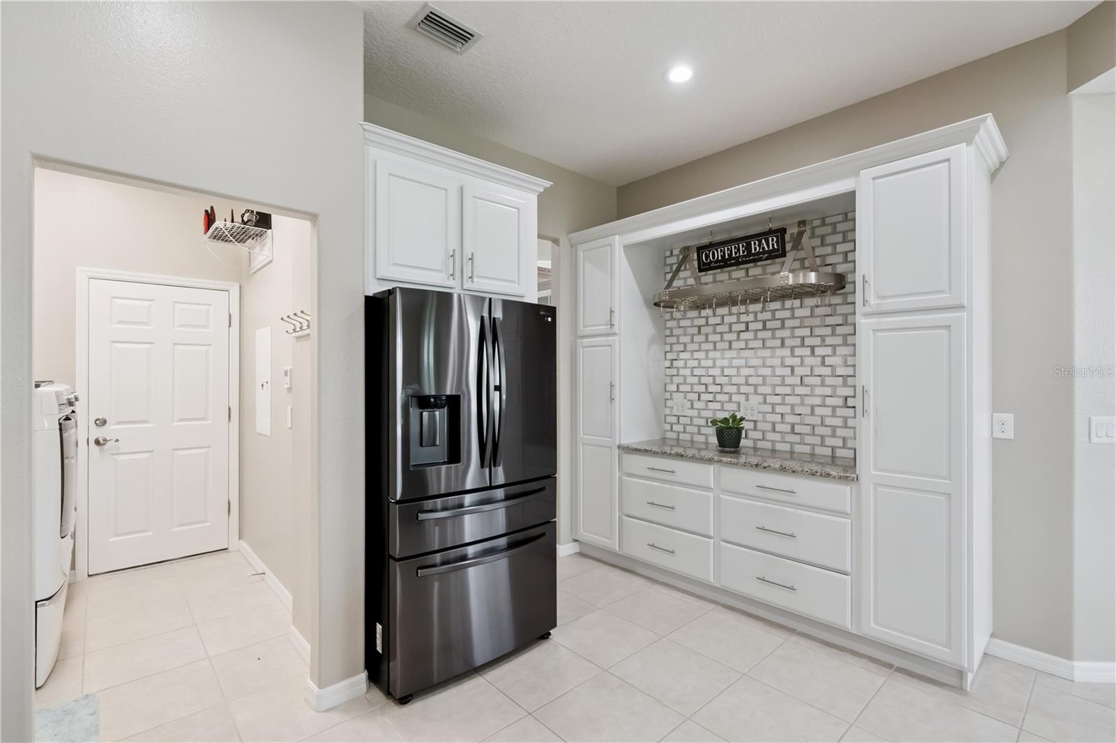 8712 Bridgeport Bay Cir Property Photo 18