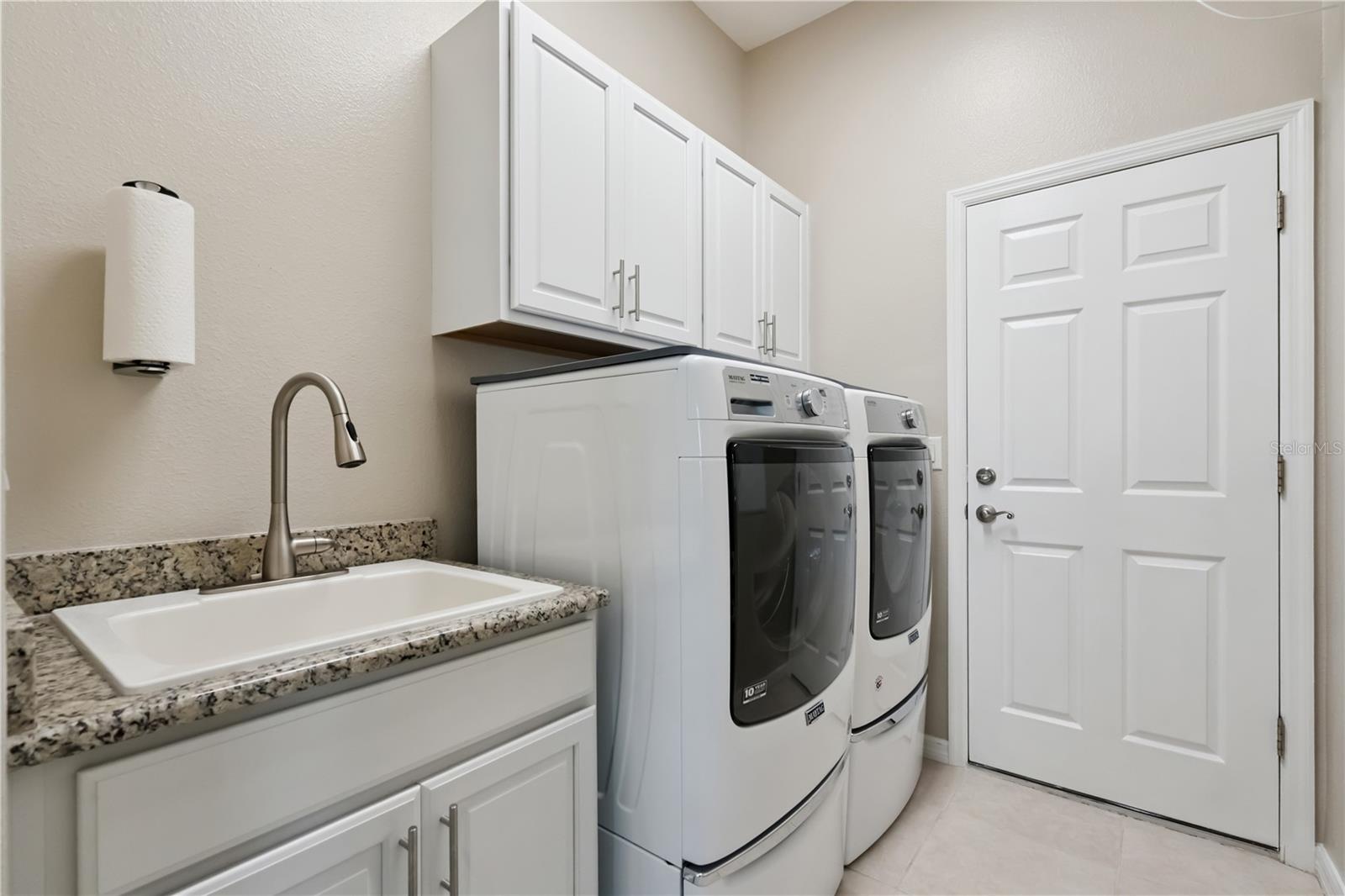 8712 Bridgeport Bay Cir Property Photo 36