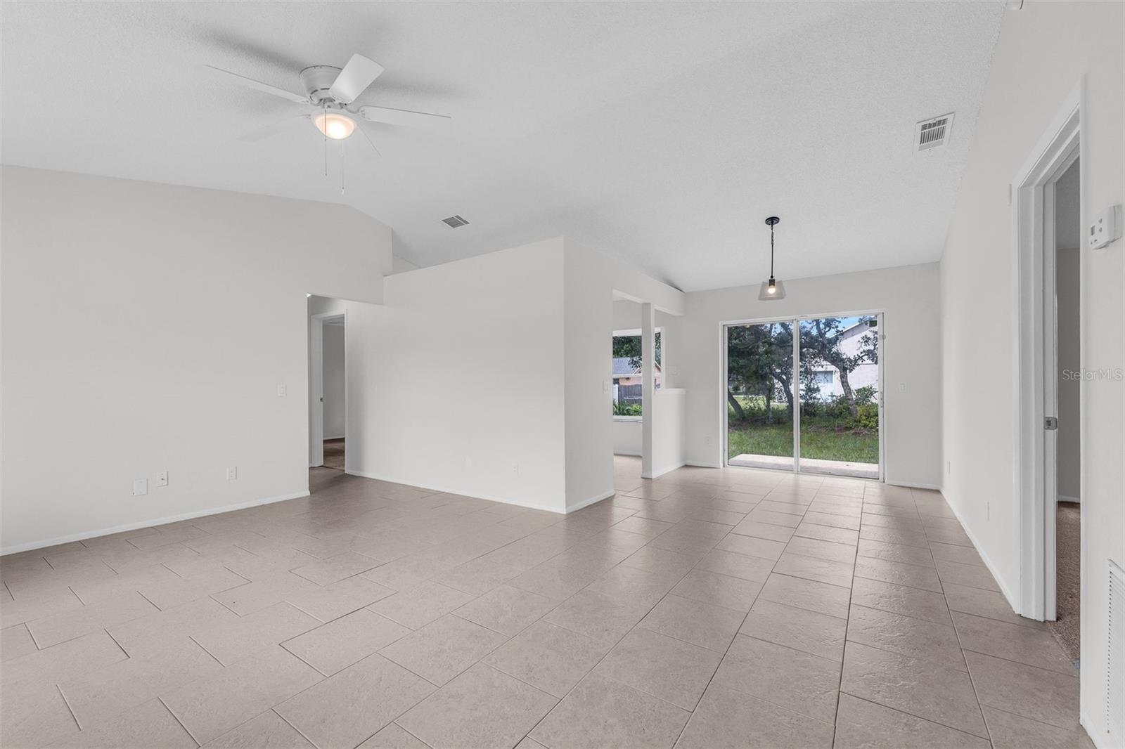 2678 N Juliet Dr Property Photo 4