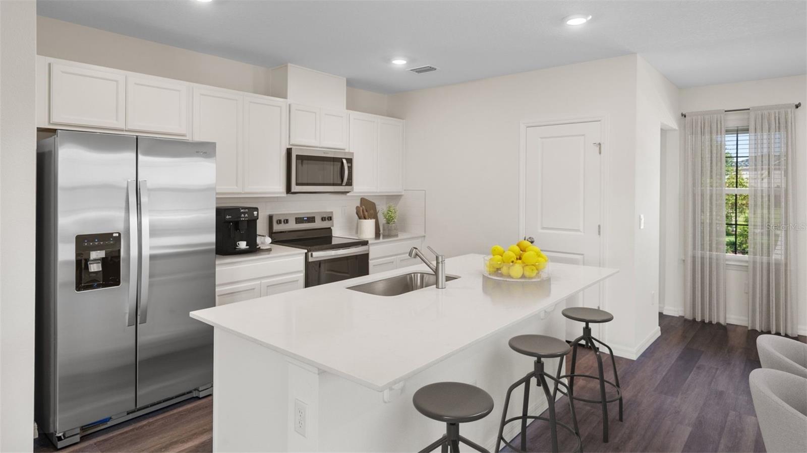 12068 Shine View Ln Property Photo 3