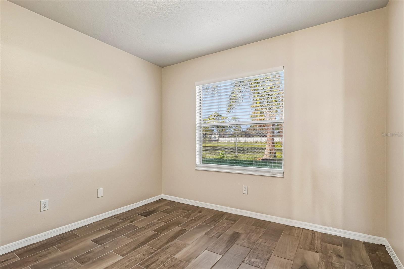 9200 Valencia Palms Dr Property Photo 17
