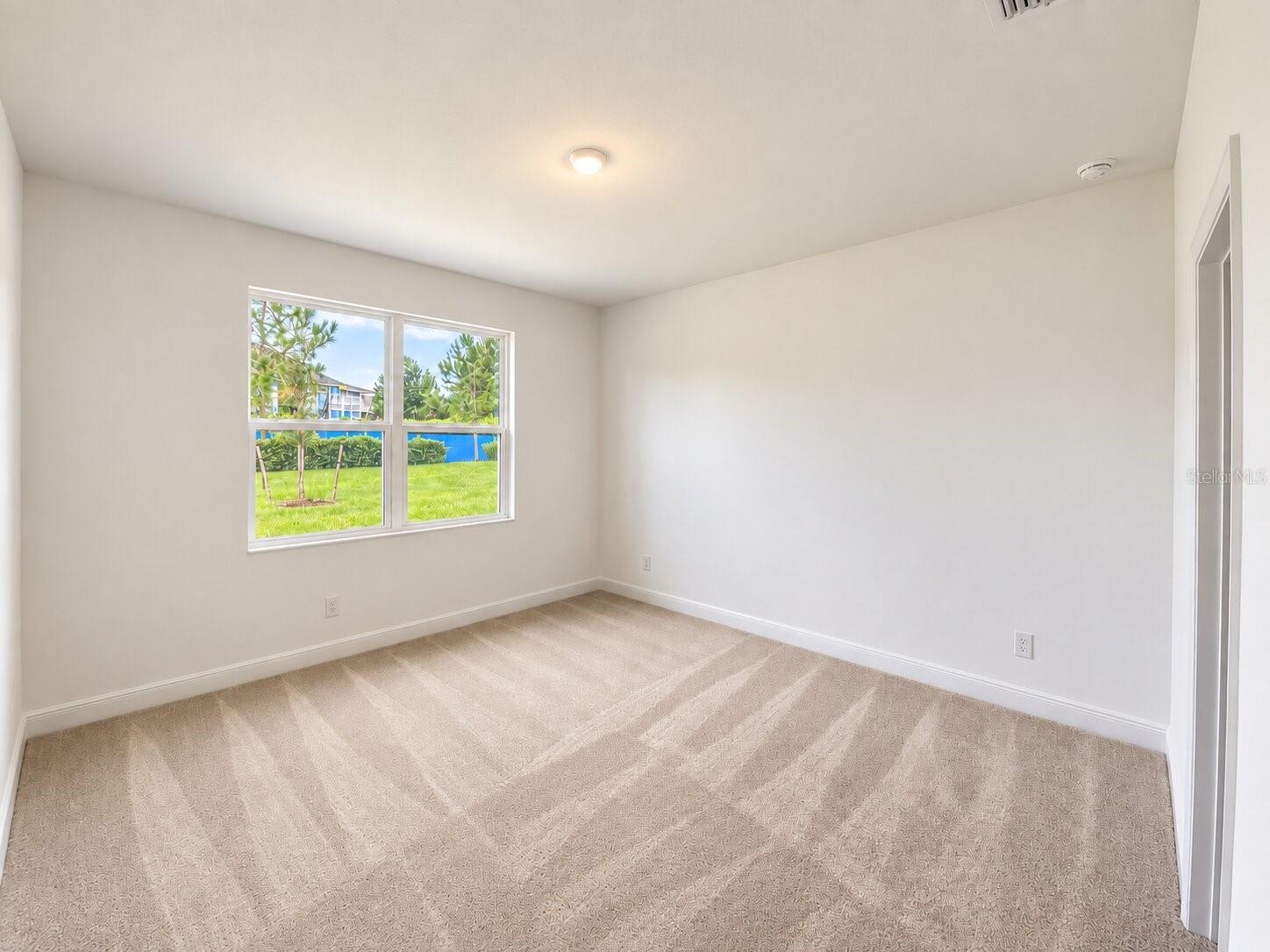 416 Lemongrass Rd Property Photo 6
