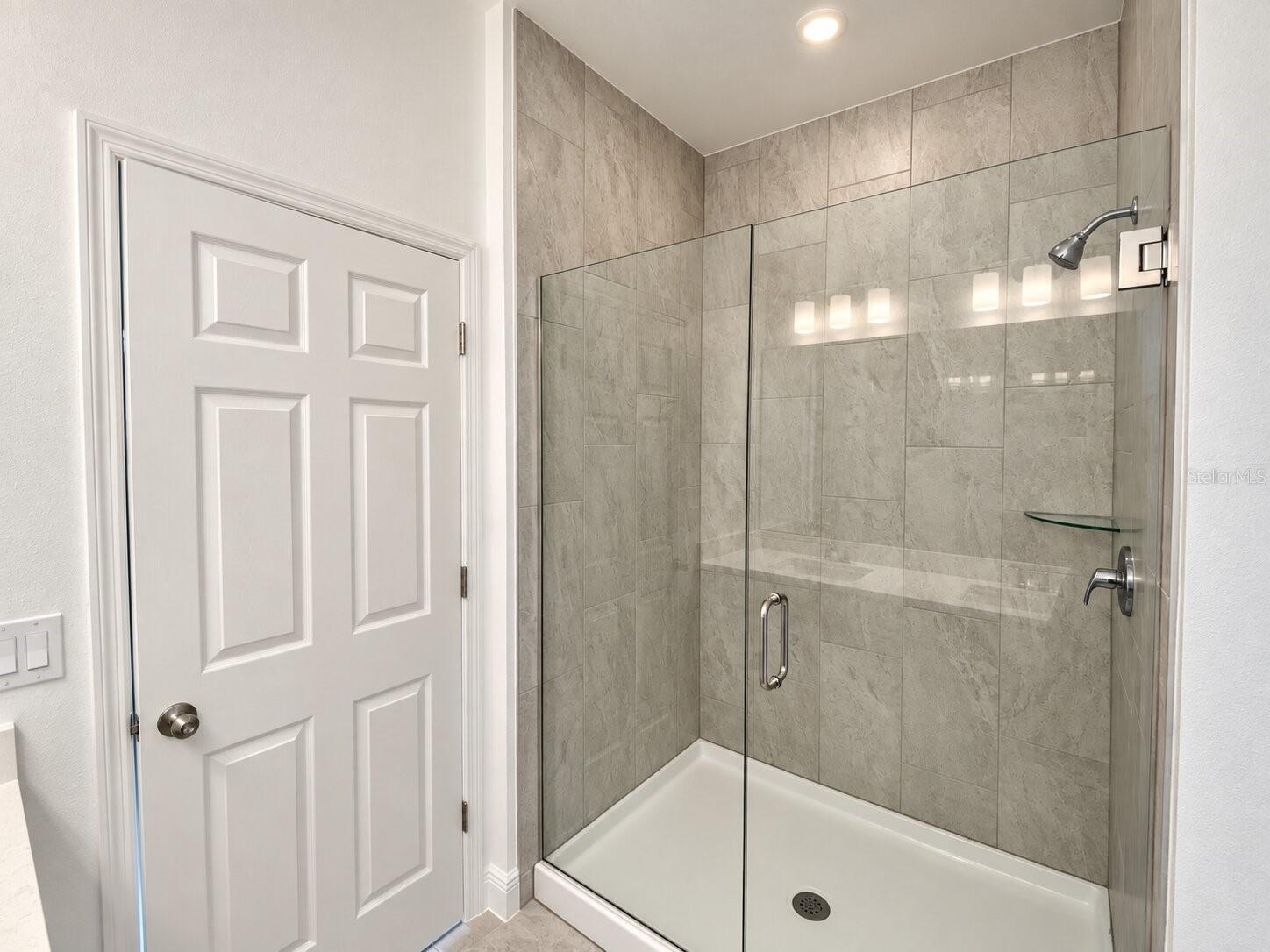 416 Lemongrass Rd Property Photo 8