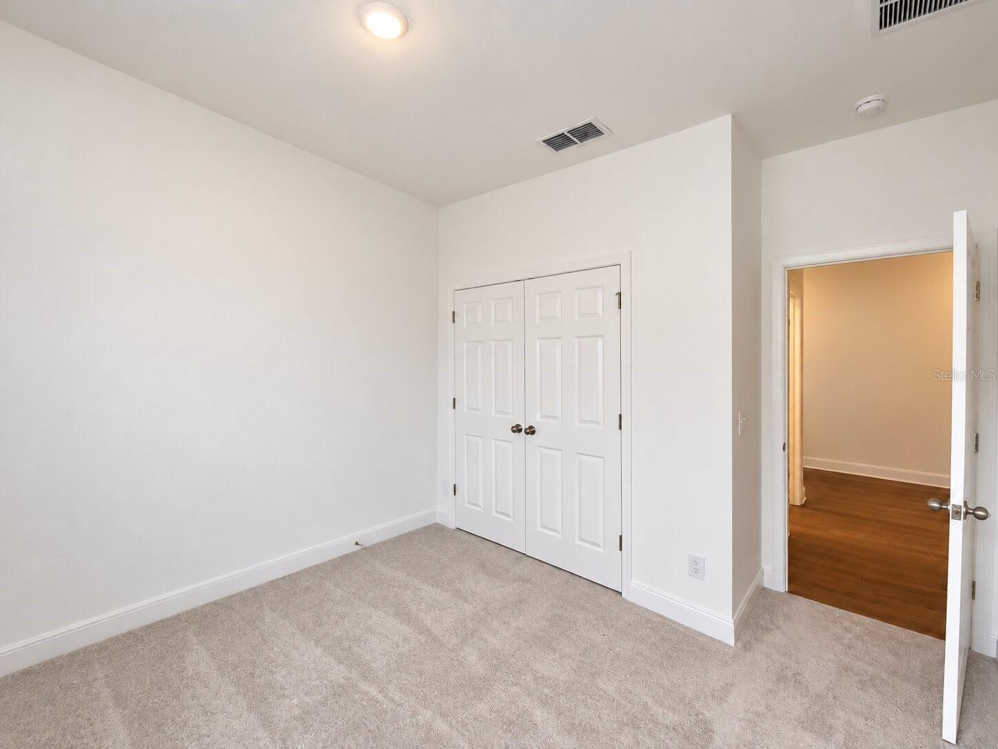 416 Lemongrass Rd Property Photo 10