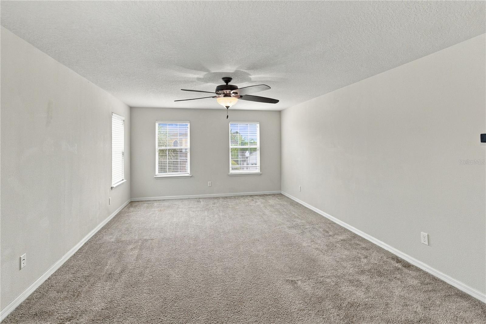 6049 Fender Ct Property Photo 22