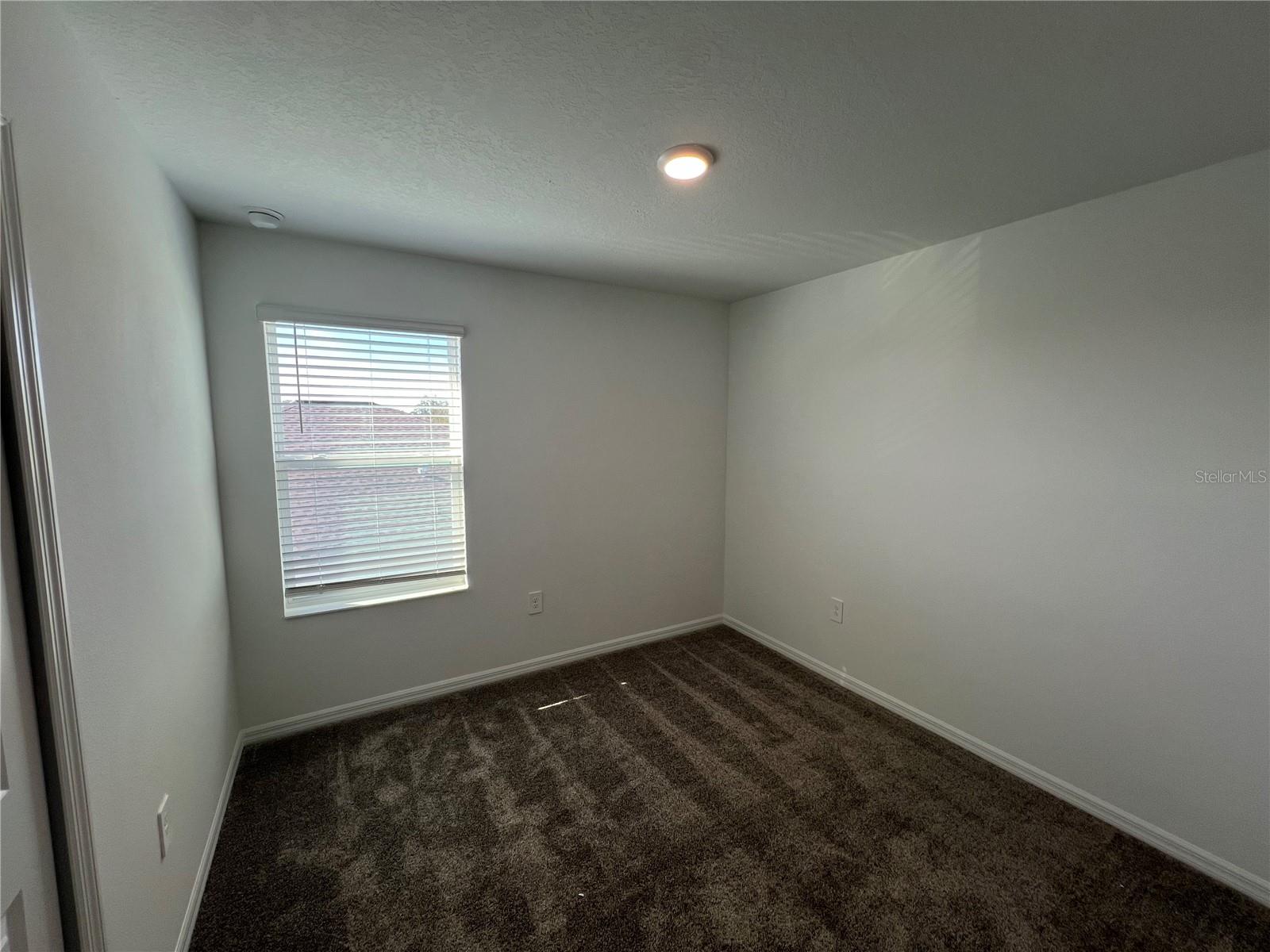 930 Cattleman St Property Photo 7