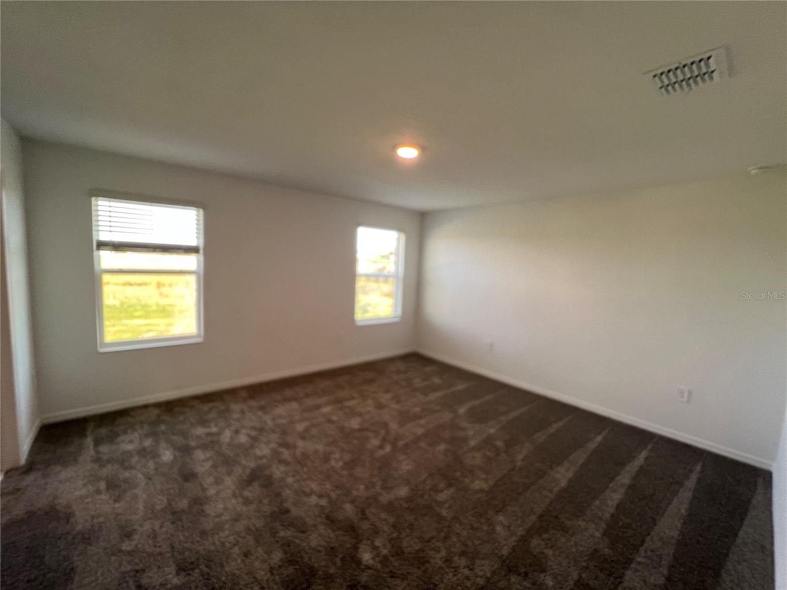 930 Cattleman St Property Photo 9