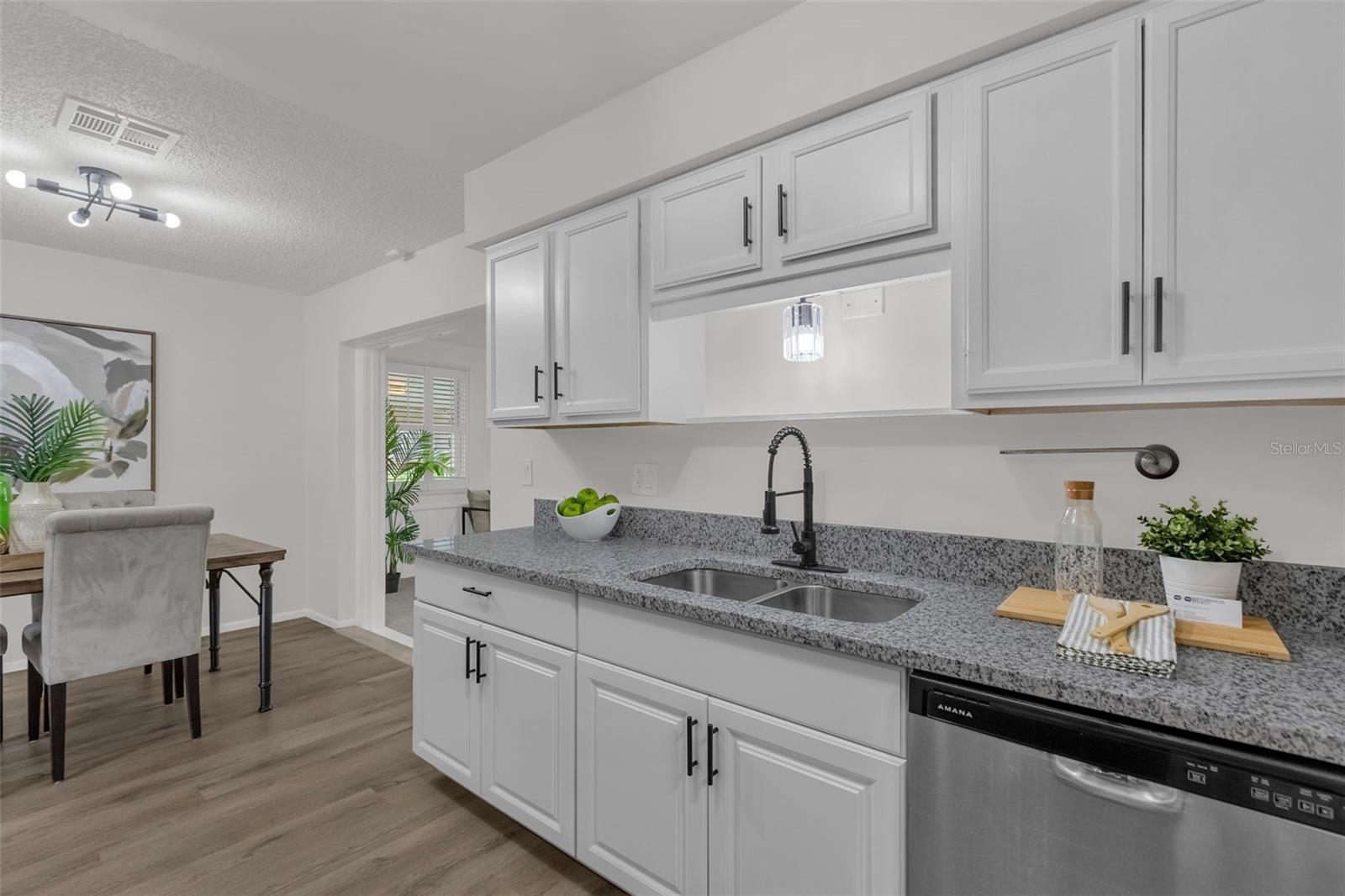 4424 Alfred St Property Photo 19