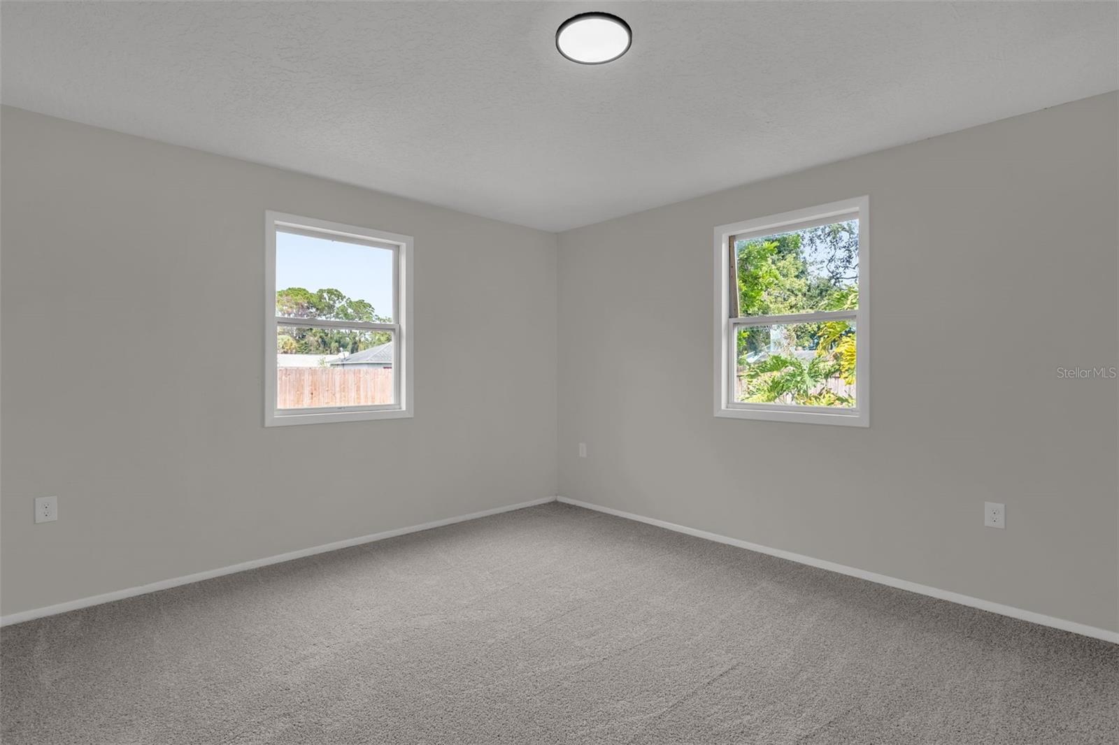 4424 Alfred St Property Photo 31