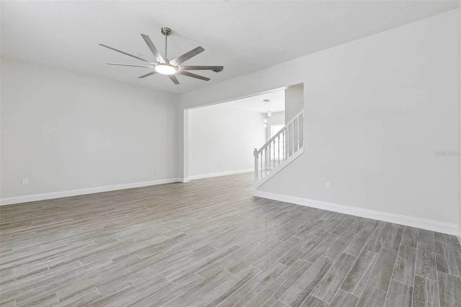 319 Celebration Blvd Property Photo 8