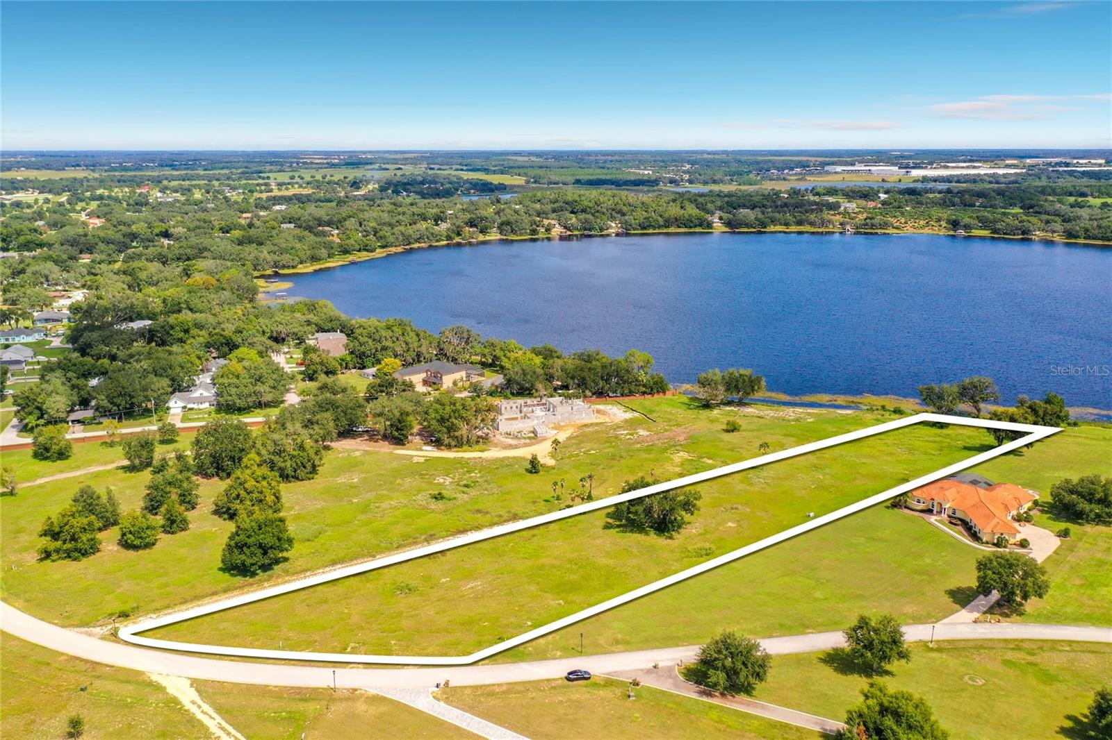 Water Crest Ct Property Photo 2