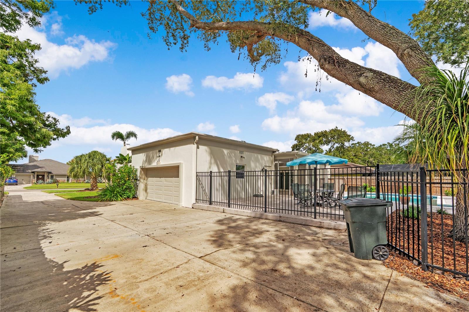 4417 Tidewater Dr Property Photo 28