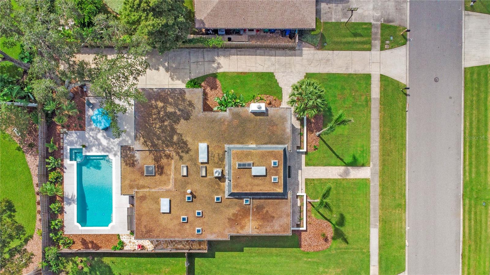 4417 Tidewater Dr Property Photo 37