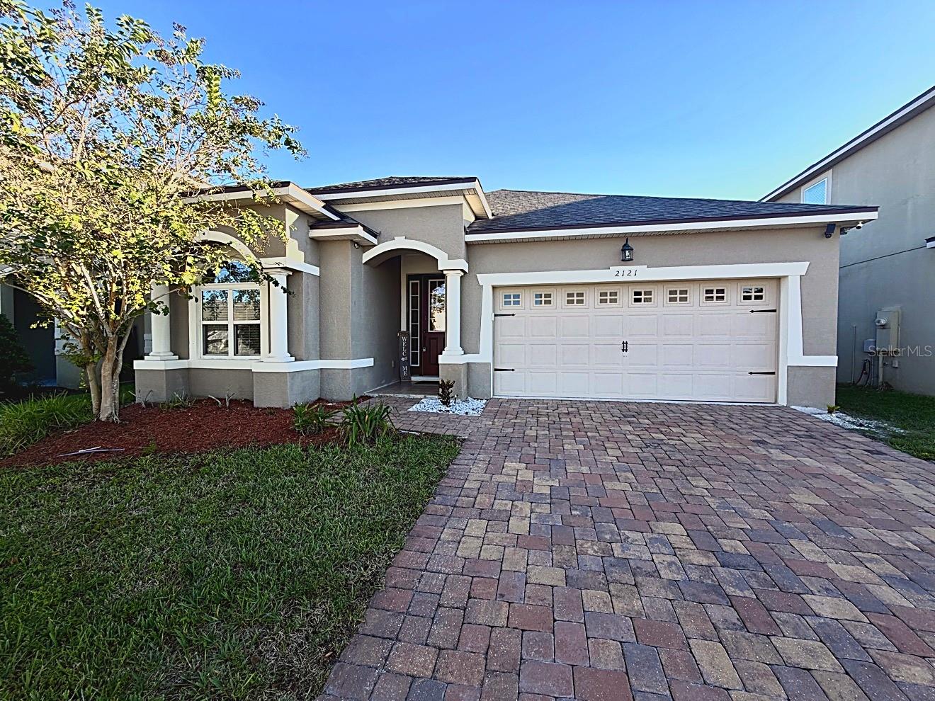 2121 AVIAN LOOP Property Photo 1
