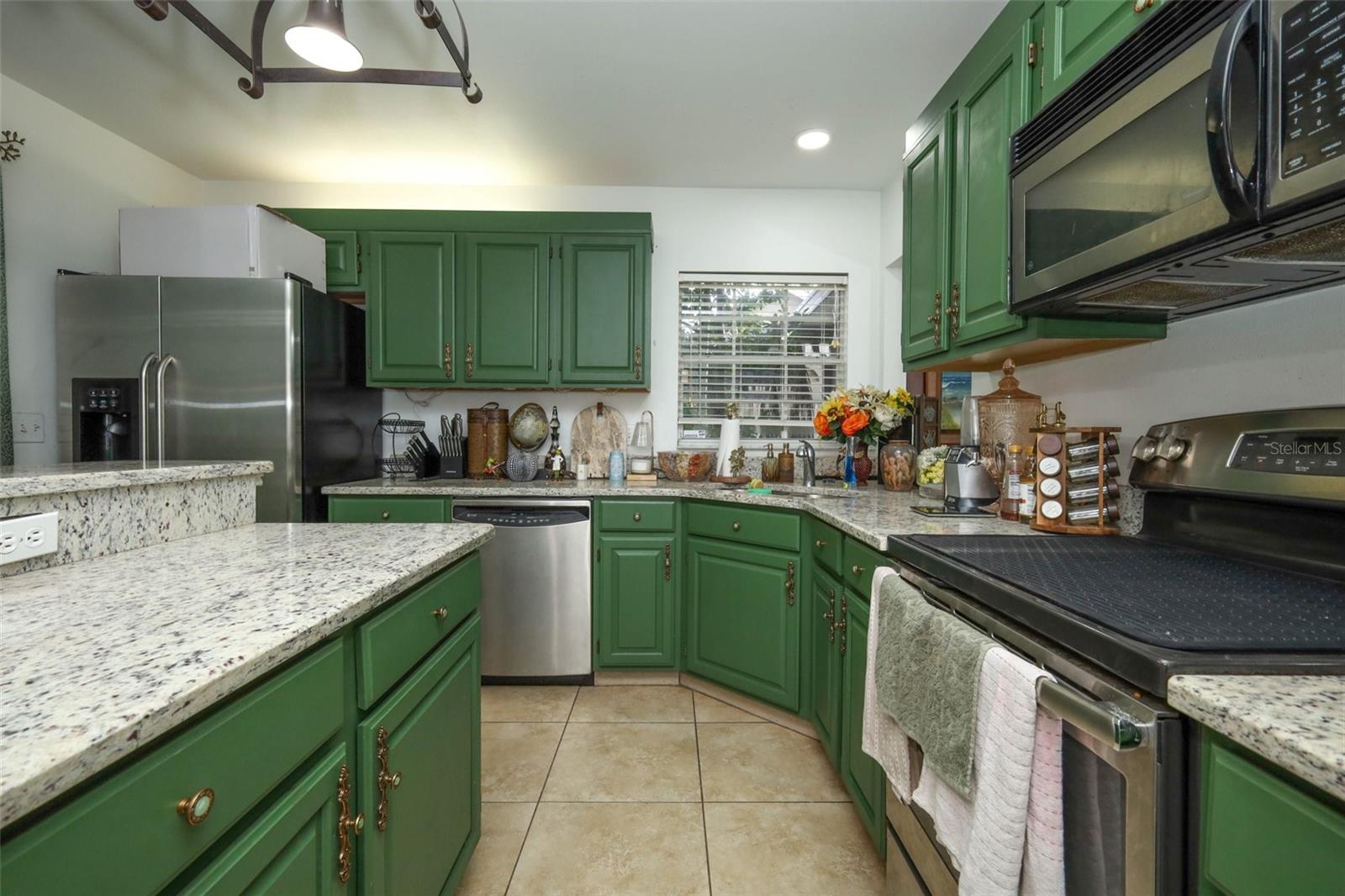1000 Piedmont Oaks Dr Property Photo 14