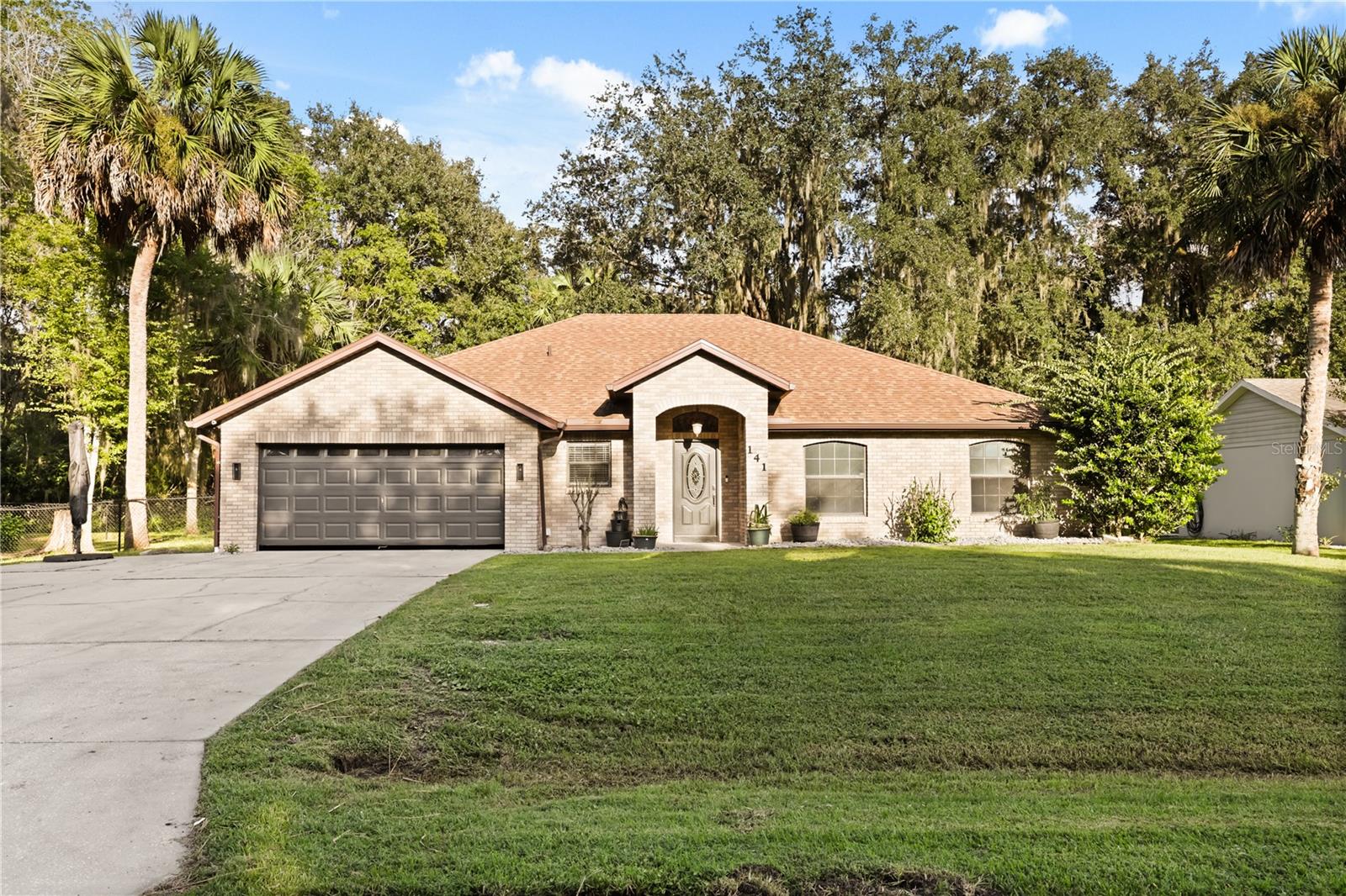 141 Poinciana Ln Property Photo 1
