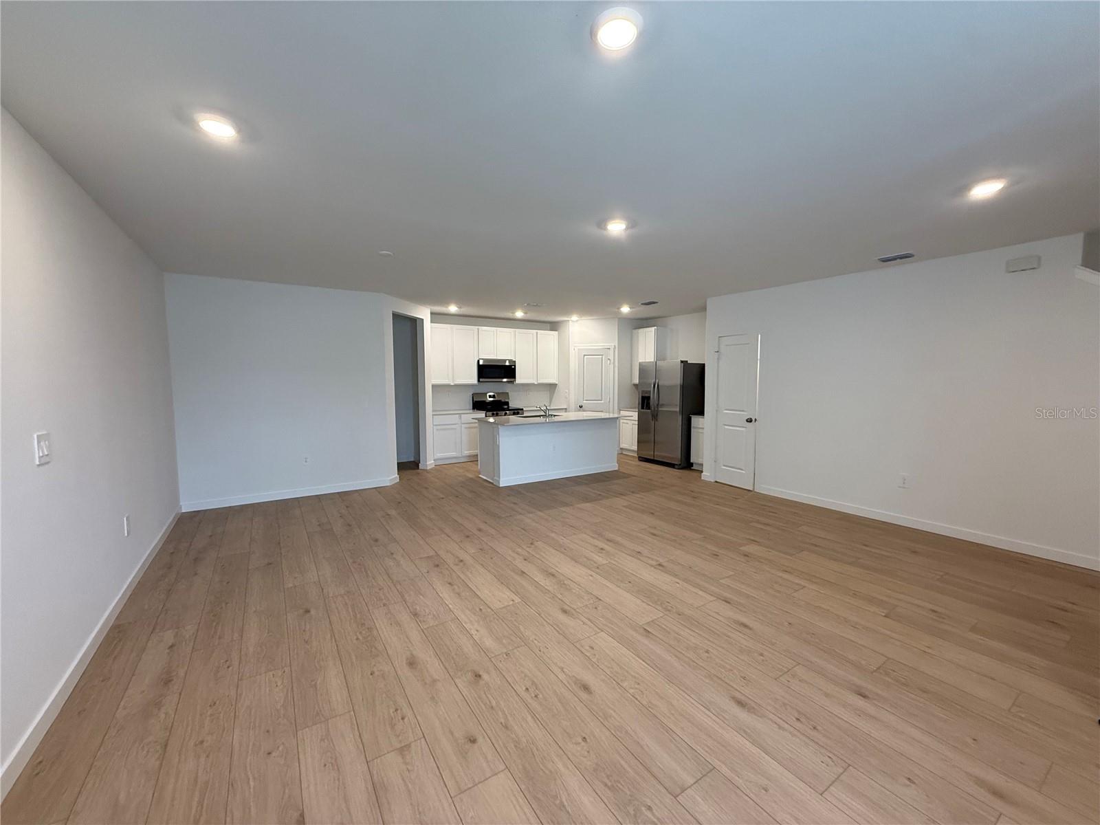 4457 Elliotts Astor Blvd Property Photo 4
