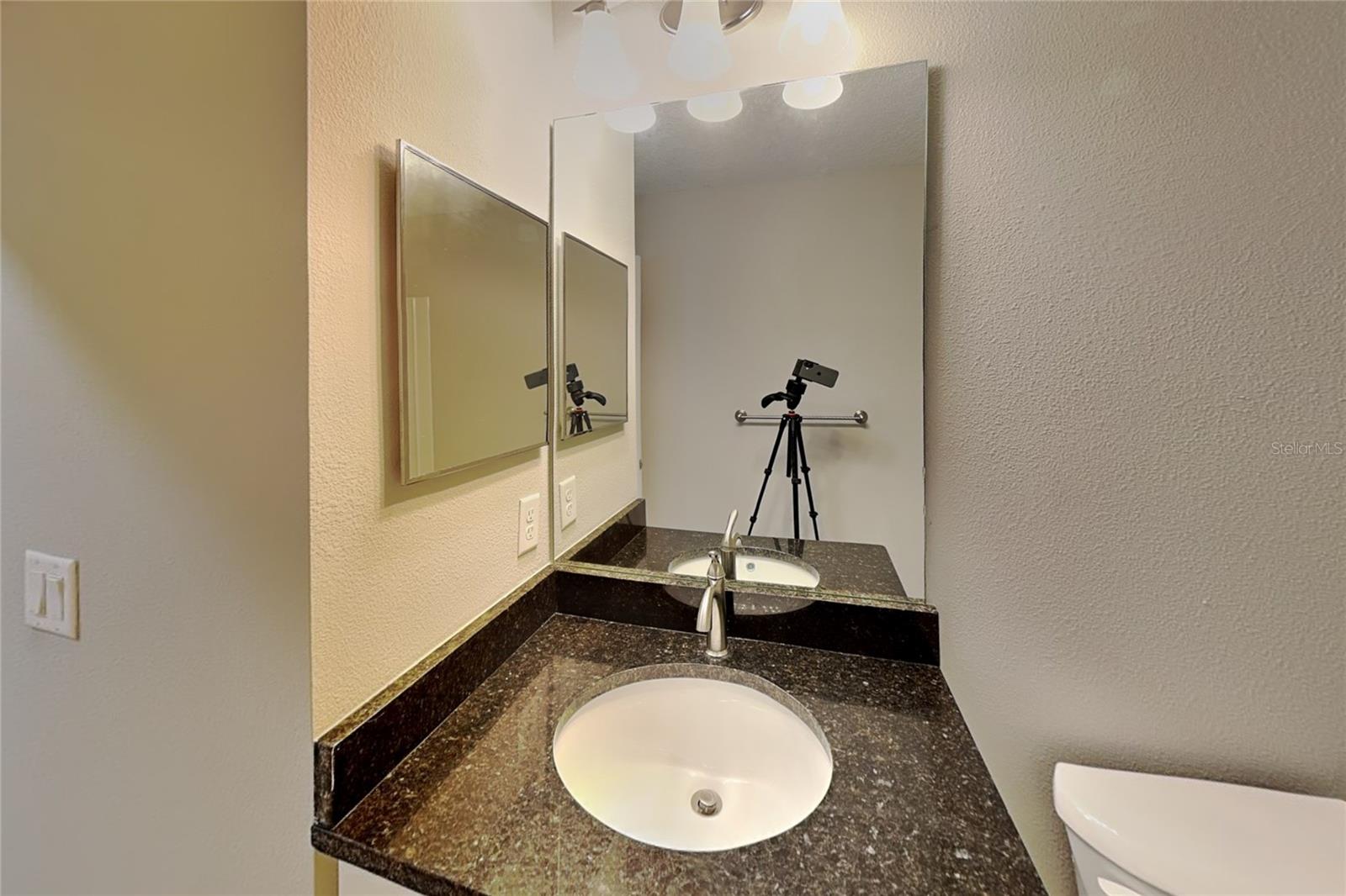 1320 W Emerson Pl Property Photo 16