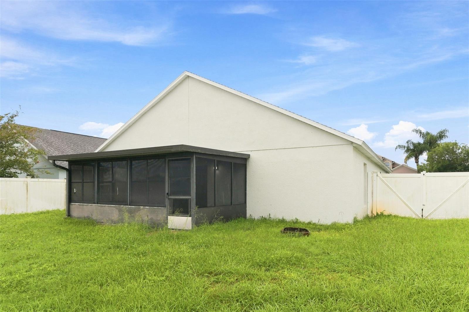 324 Anorak St Property Photo 20
