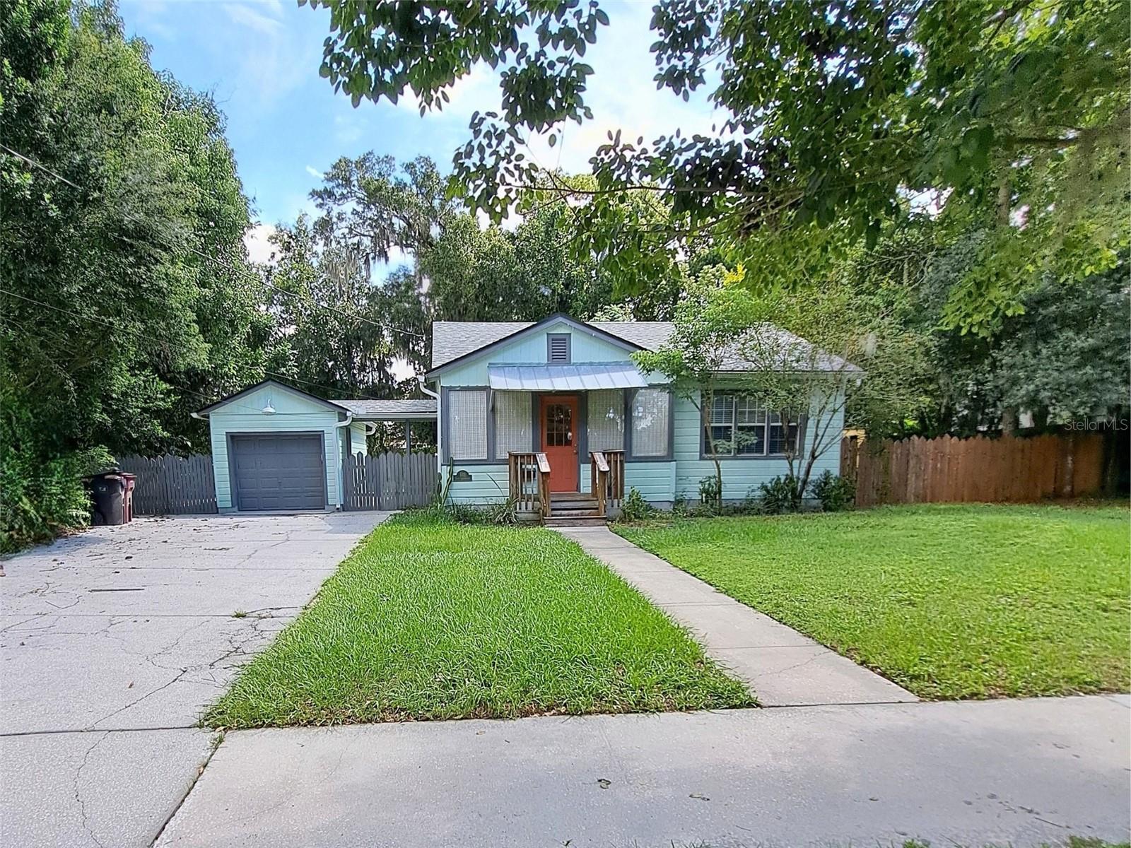 533 Lake Como Cir Property Photo 3