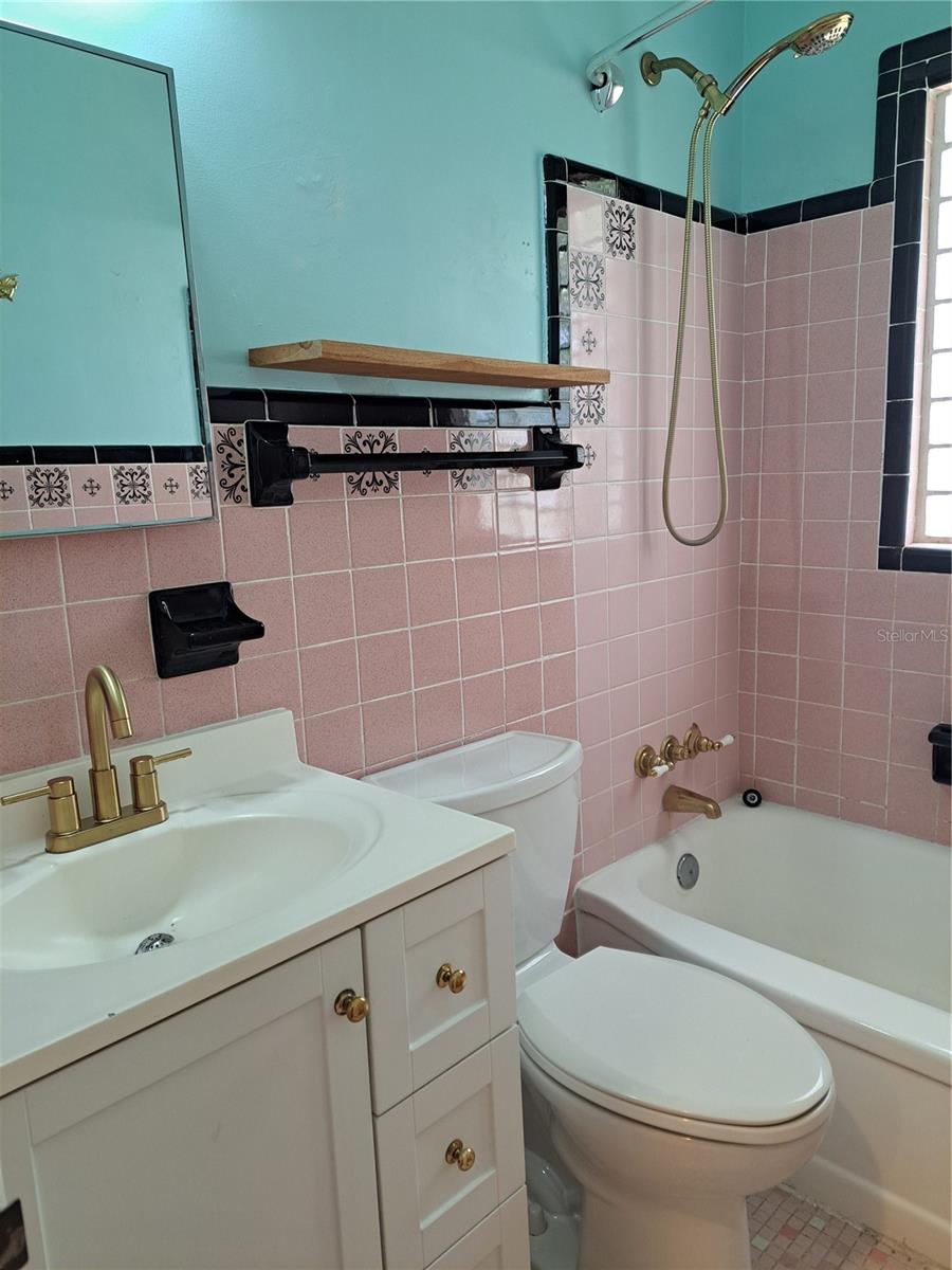 533 Lake Como Cir Property Photo 11