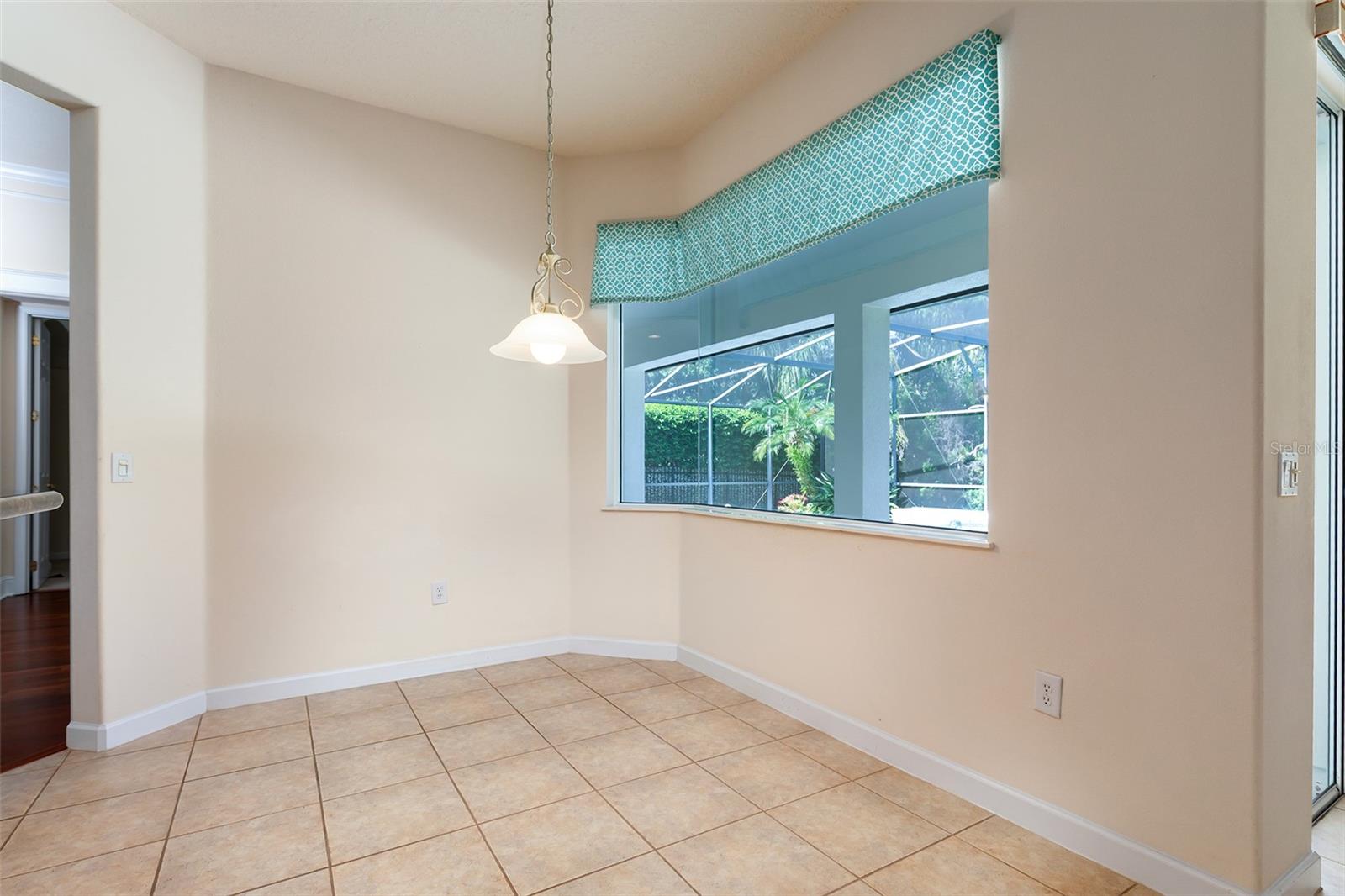 11727 Delwick Dr Property Photo 8