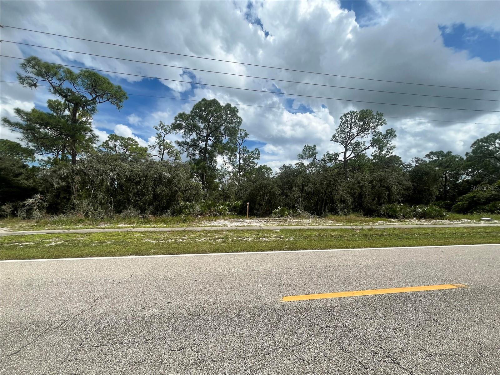 1026 Cougar Blvd Property Photo 3