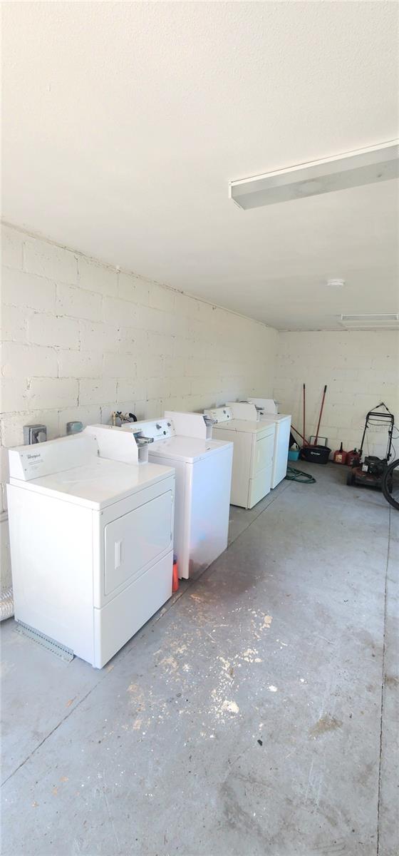 301 Se Avenue B #4 Property Photo 6