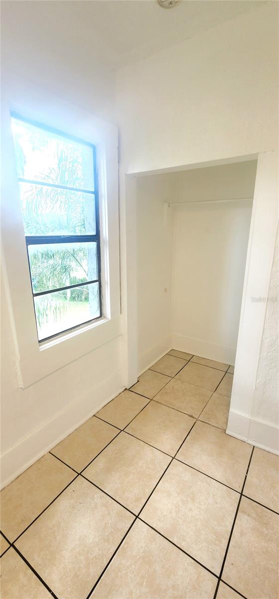 301 Se Avenue B #4 Property Photo 12