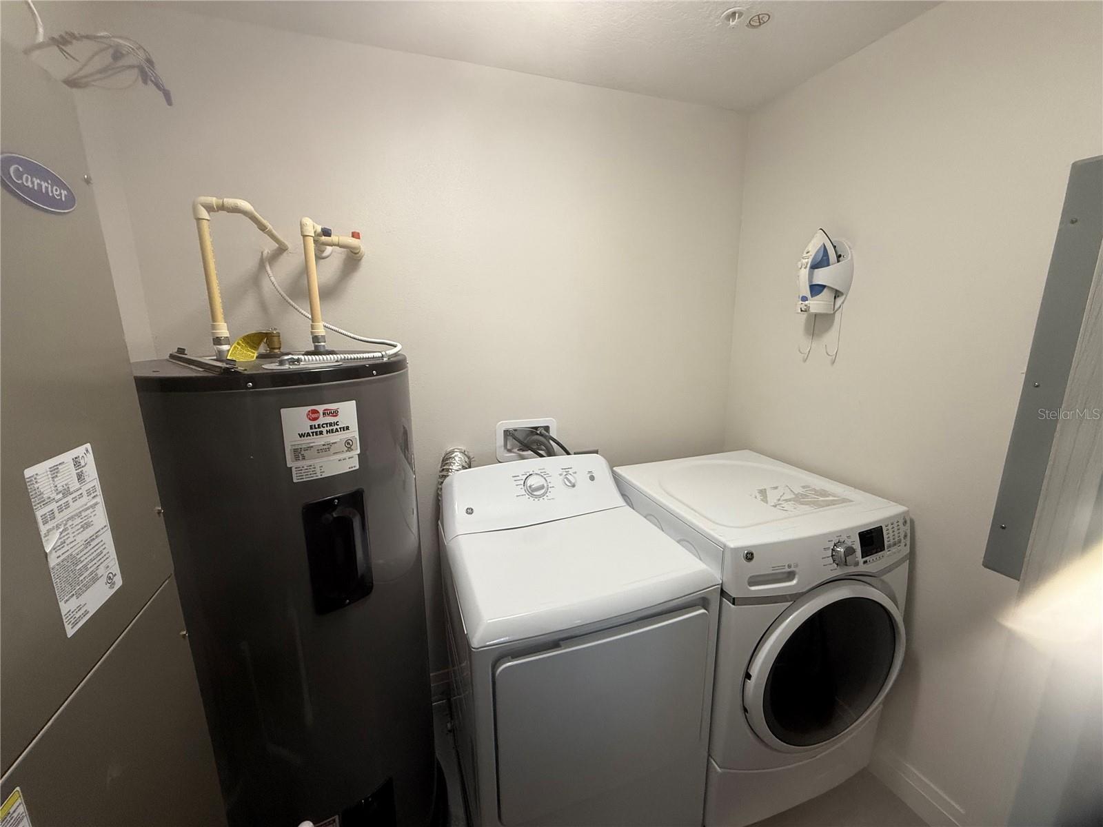 14501 Grove Resort Ave #2219 Property Photo 5