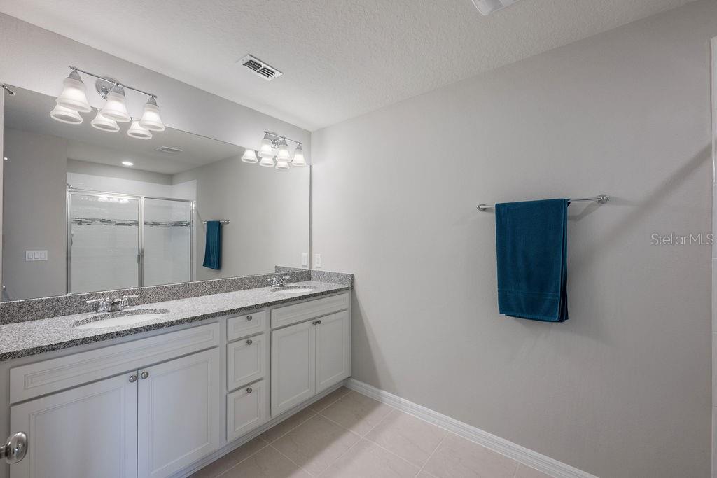3954 Plainview Dr Property Photo 25