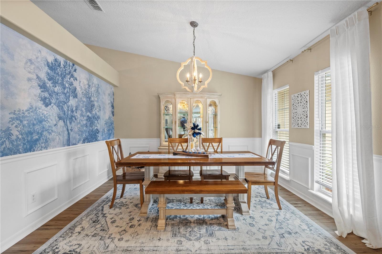 O6445456 Property Photo 6