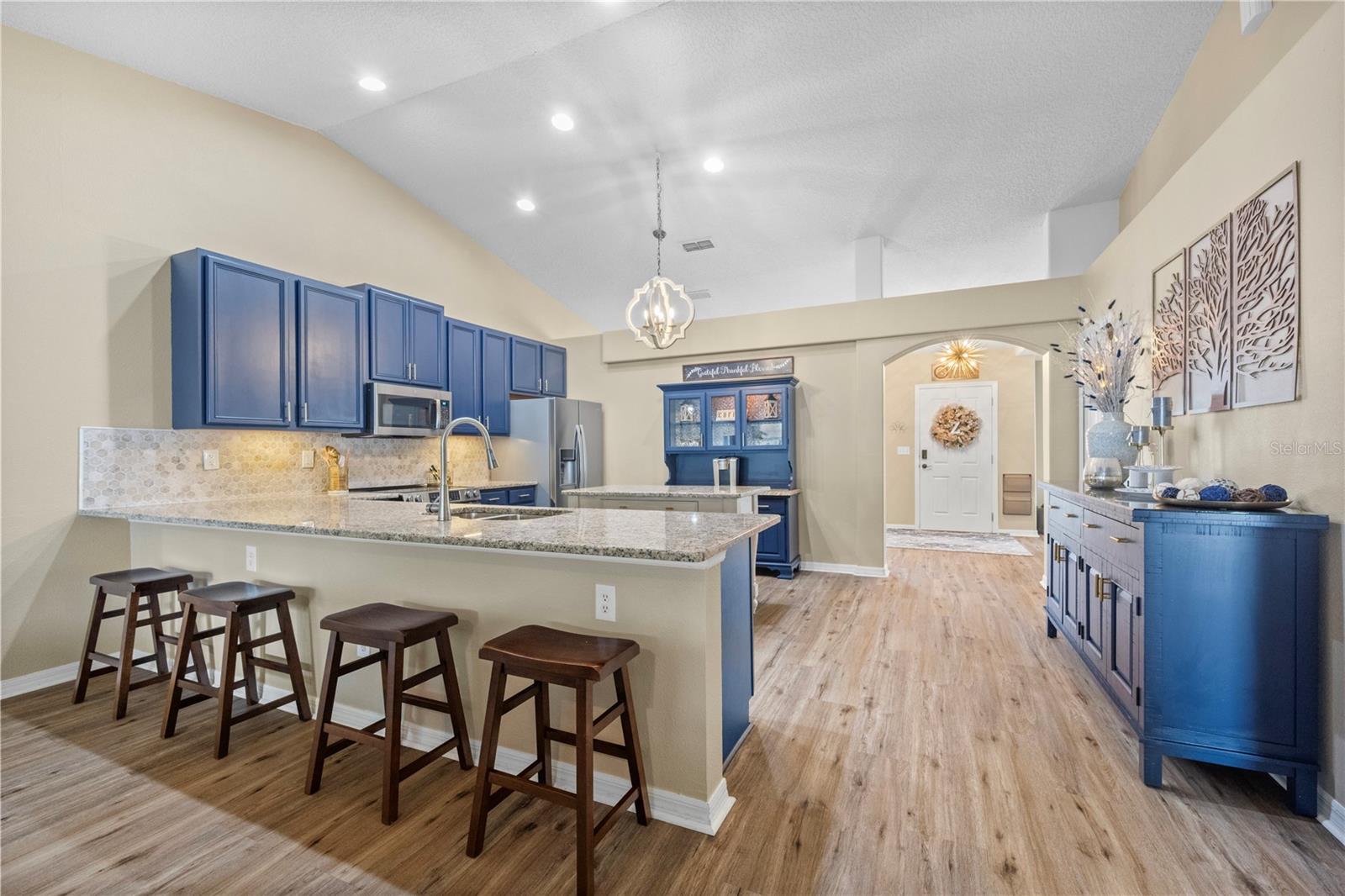 O6445456 Property Photo 19