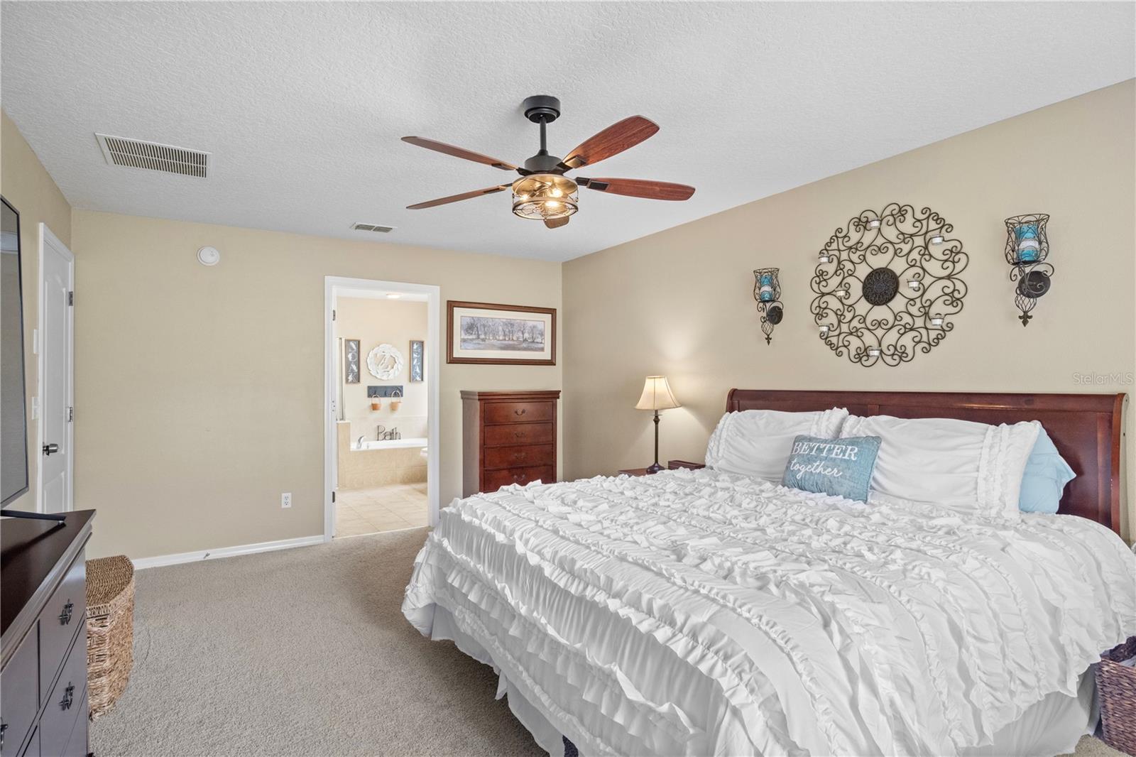 O6445456 Property Photo 30