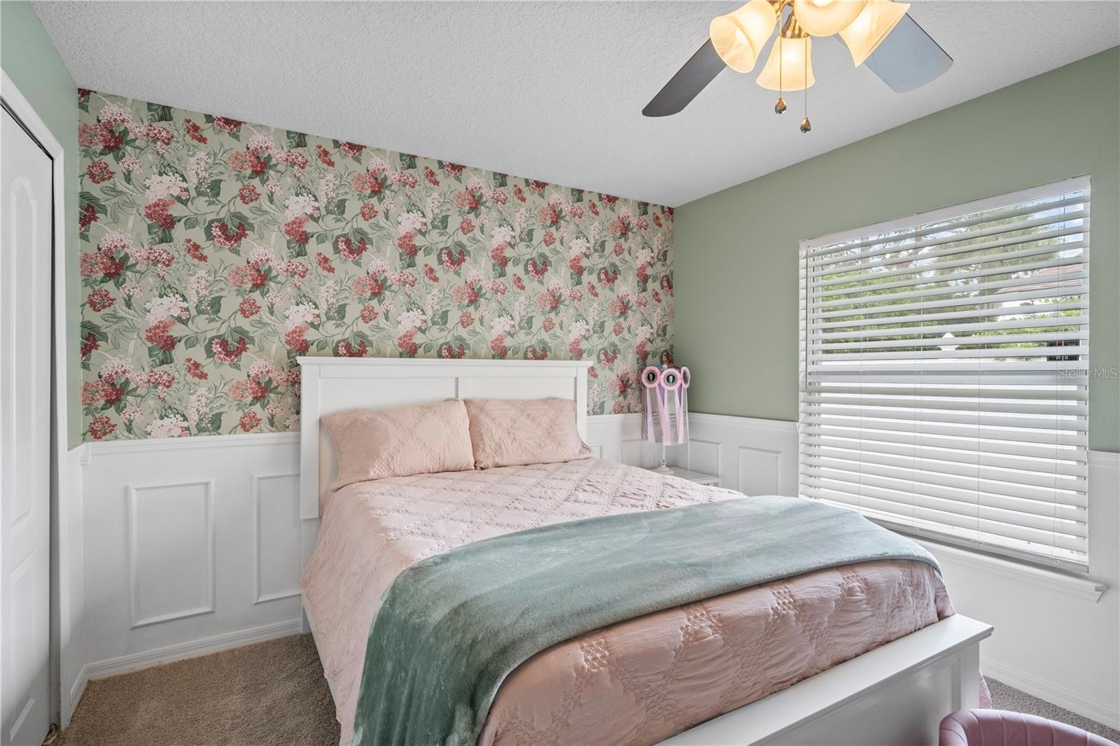 O6445456 Property Photo 38