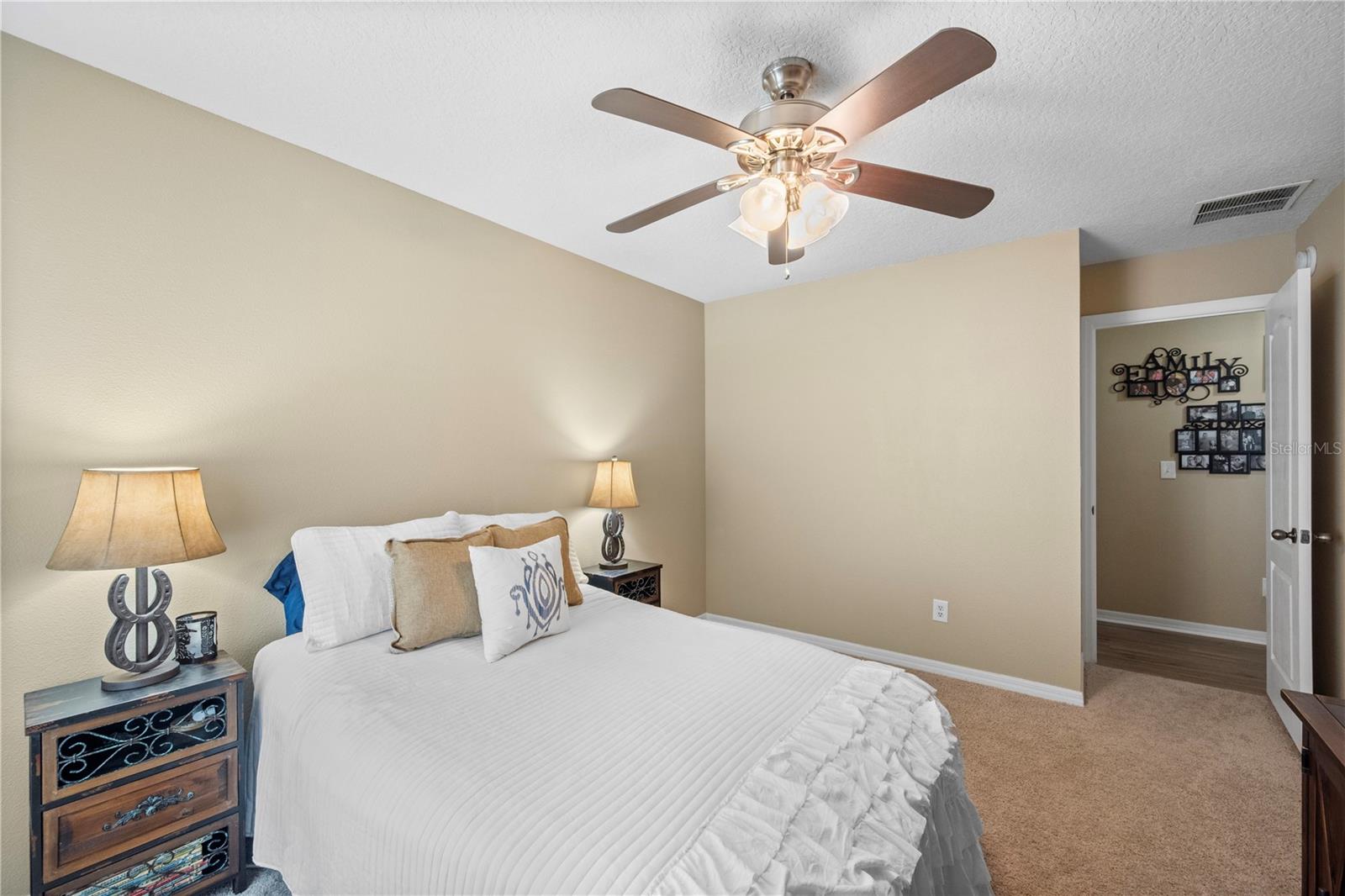 O6445456 Property Photo 50