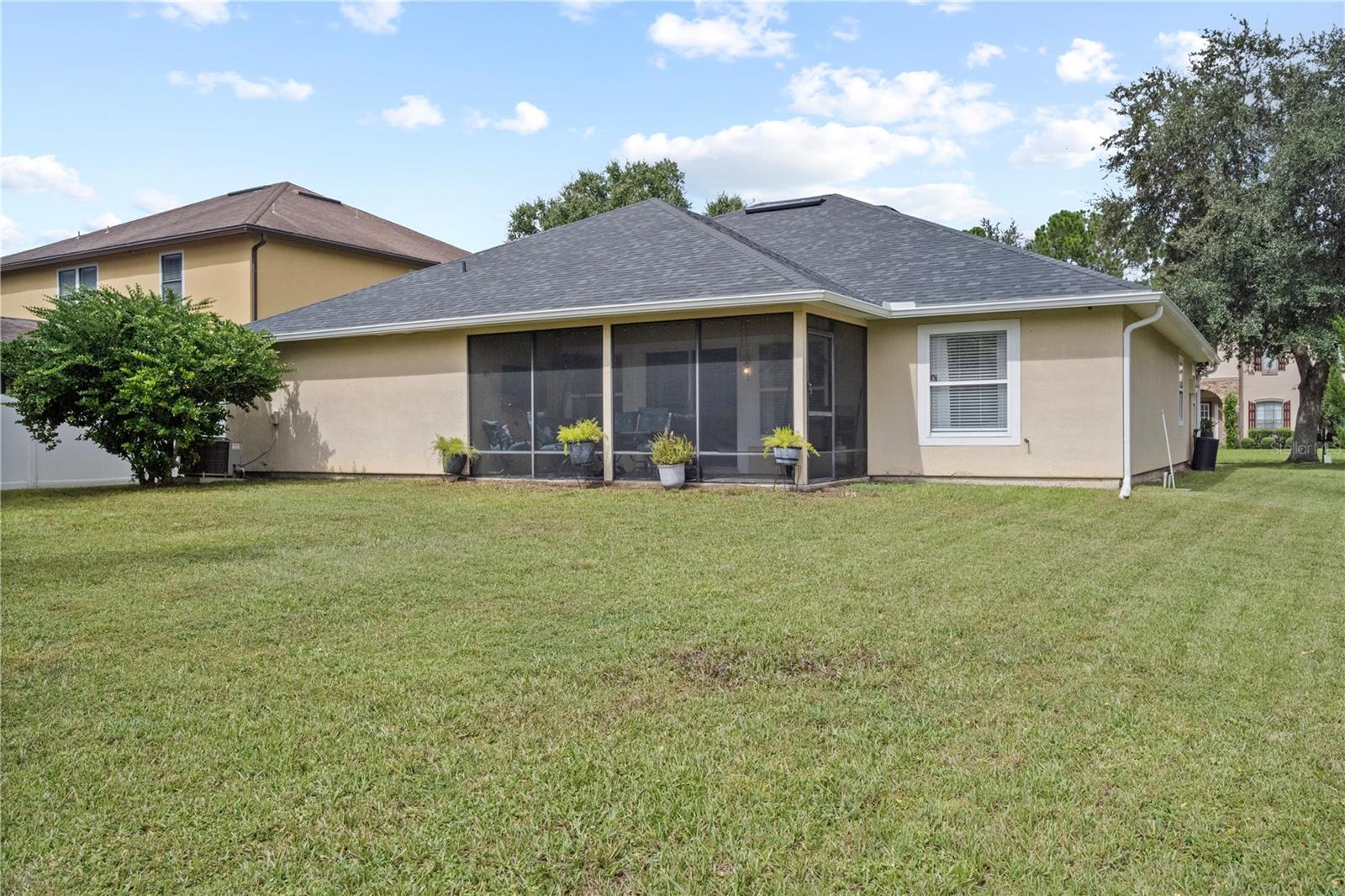 O6445456 Property Photo 55