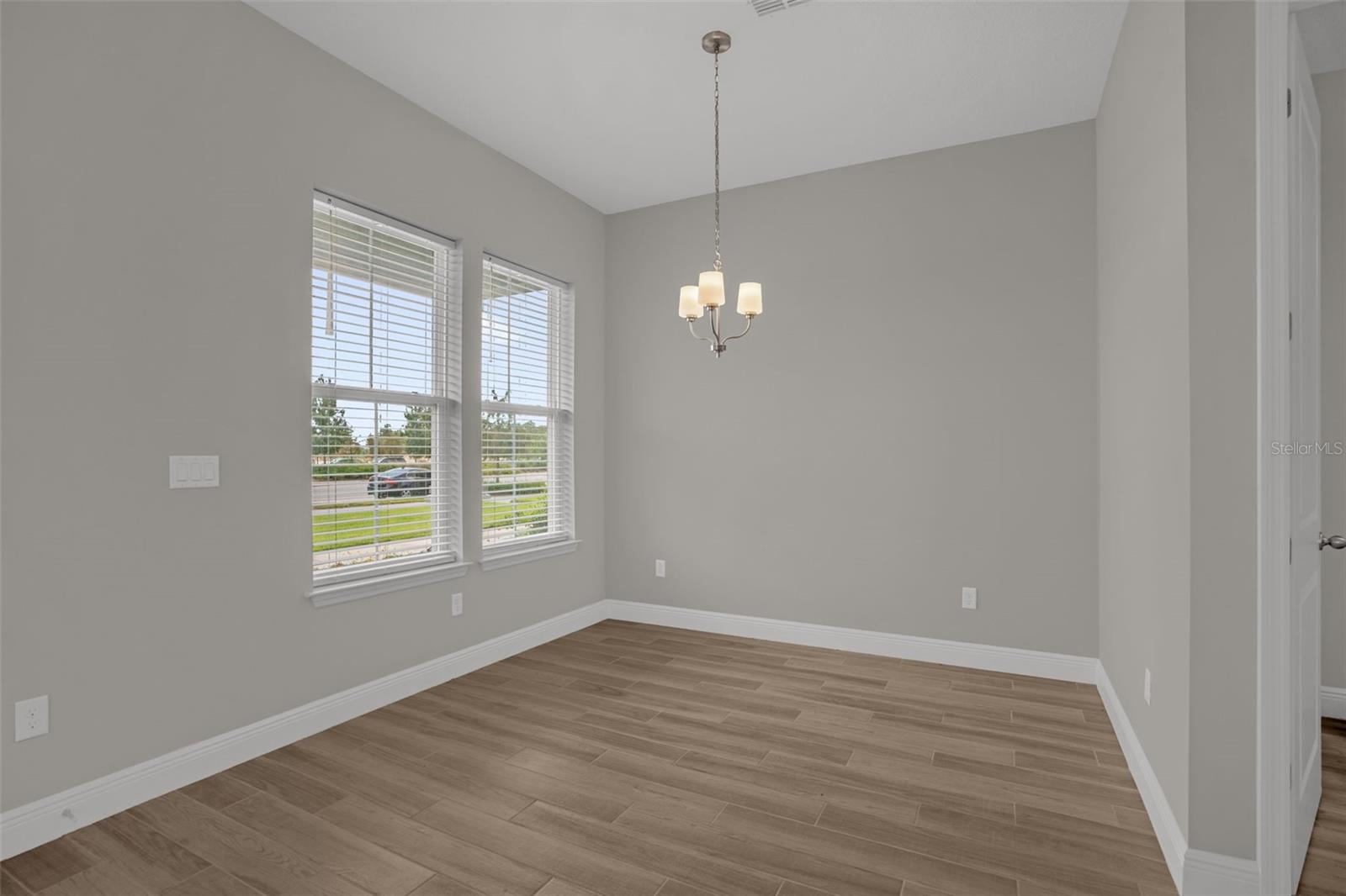 6495 Cyrils Dr Property Photo 8