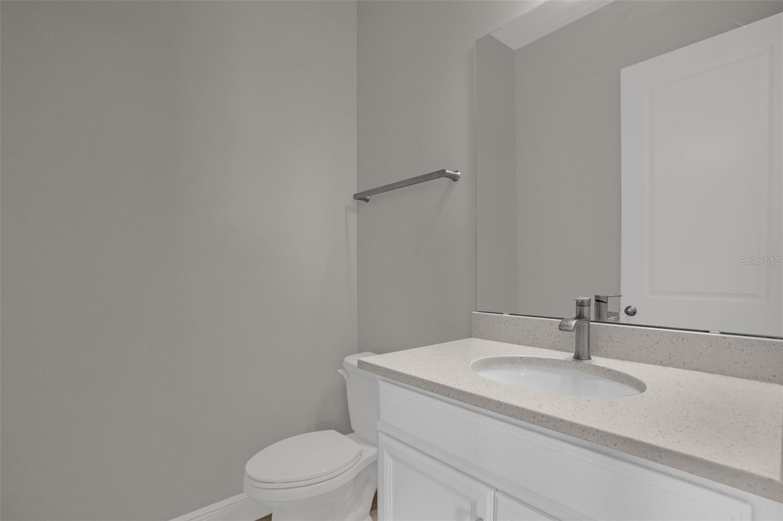 6495 Cyrils Dr Property Photo 10