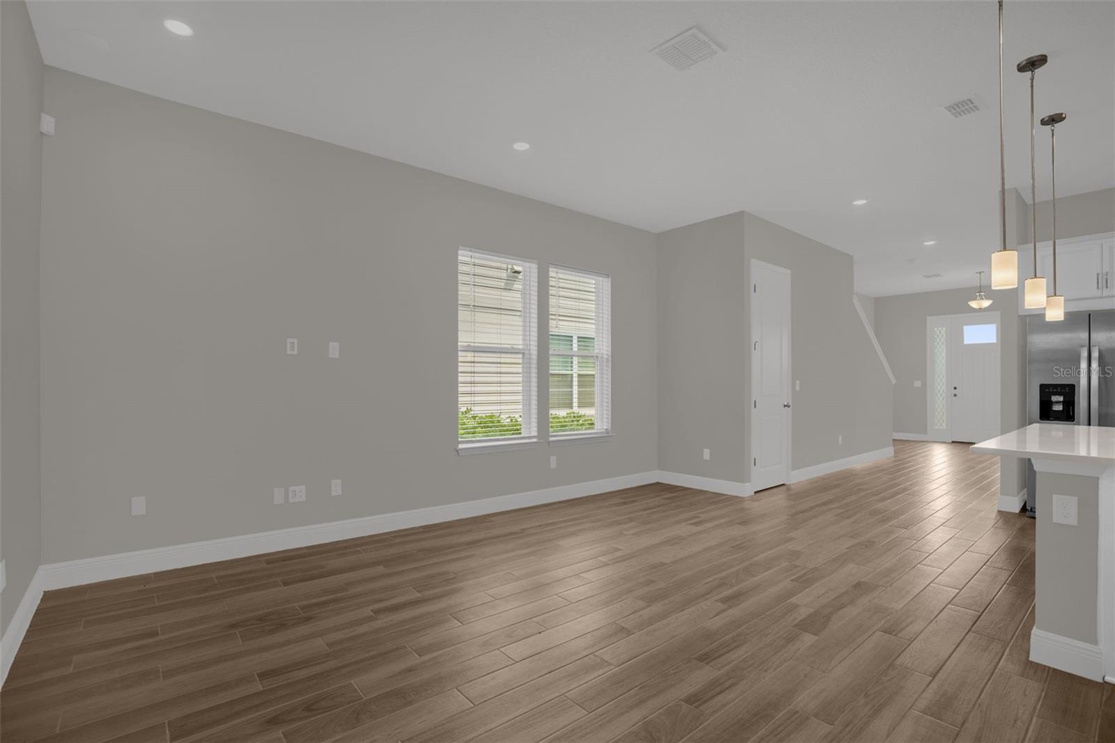6495 Cyrils Dr Property Photo 18